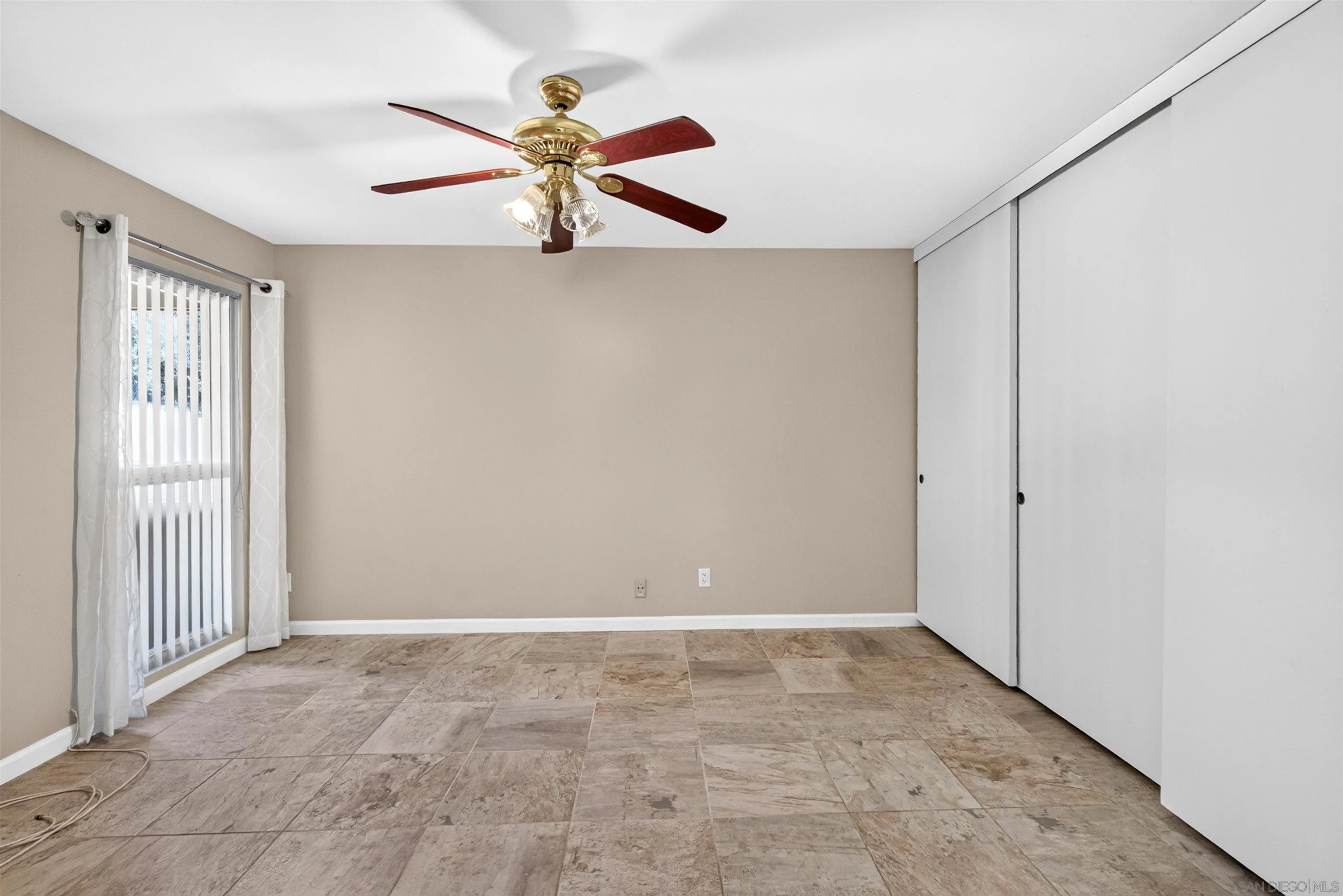 https://cdn.realtyfeed.com/cdn/127/260025670/df088d10d14bd6cc04176d485c0112cf.webp