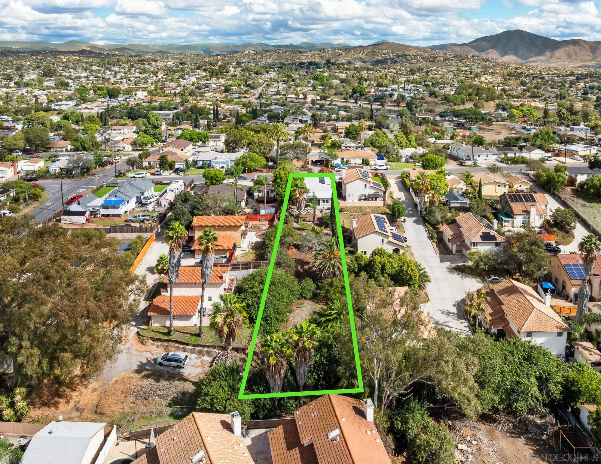 https://cdn.realtyfeed.com/cdn/127/260025678/4a017a0d2d9eeb4fdb10ea2e1676f082.webp