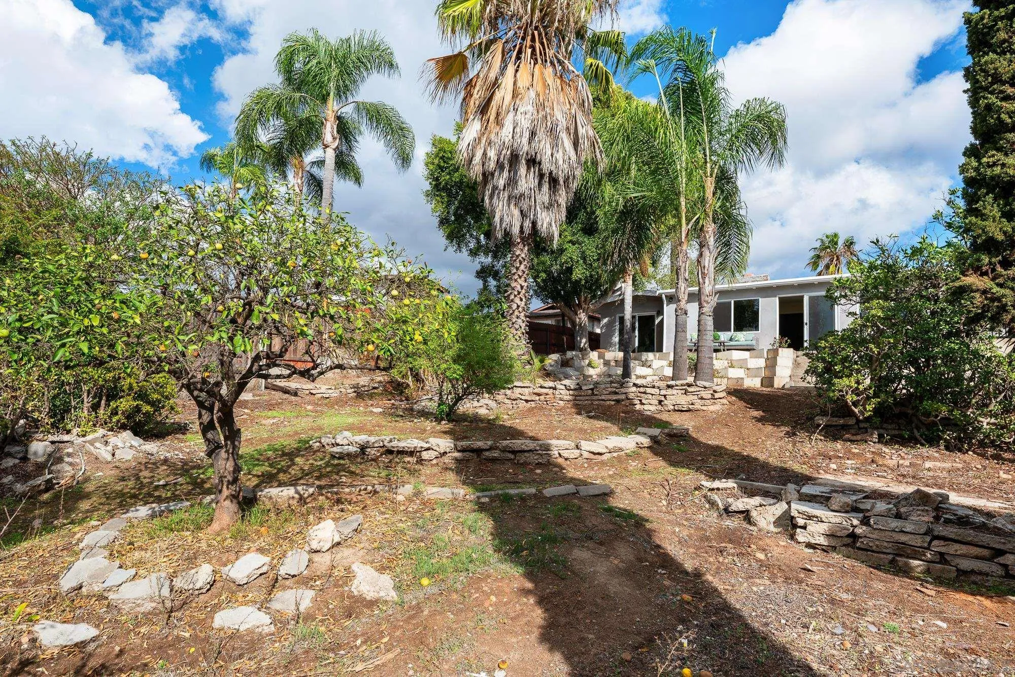 https://cdn.realtyfeed.com/cdn/127/260025678/92d86adf4fc45a7a9958abc58e5c0302.webp