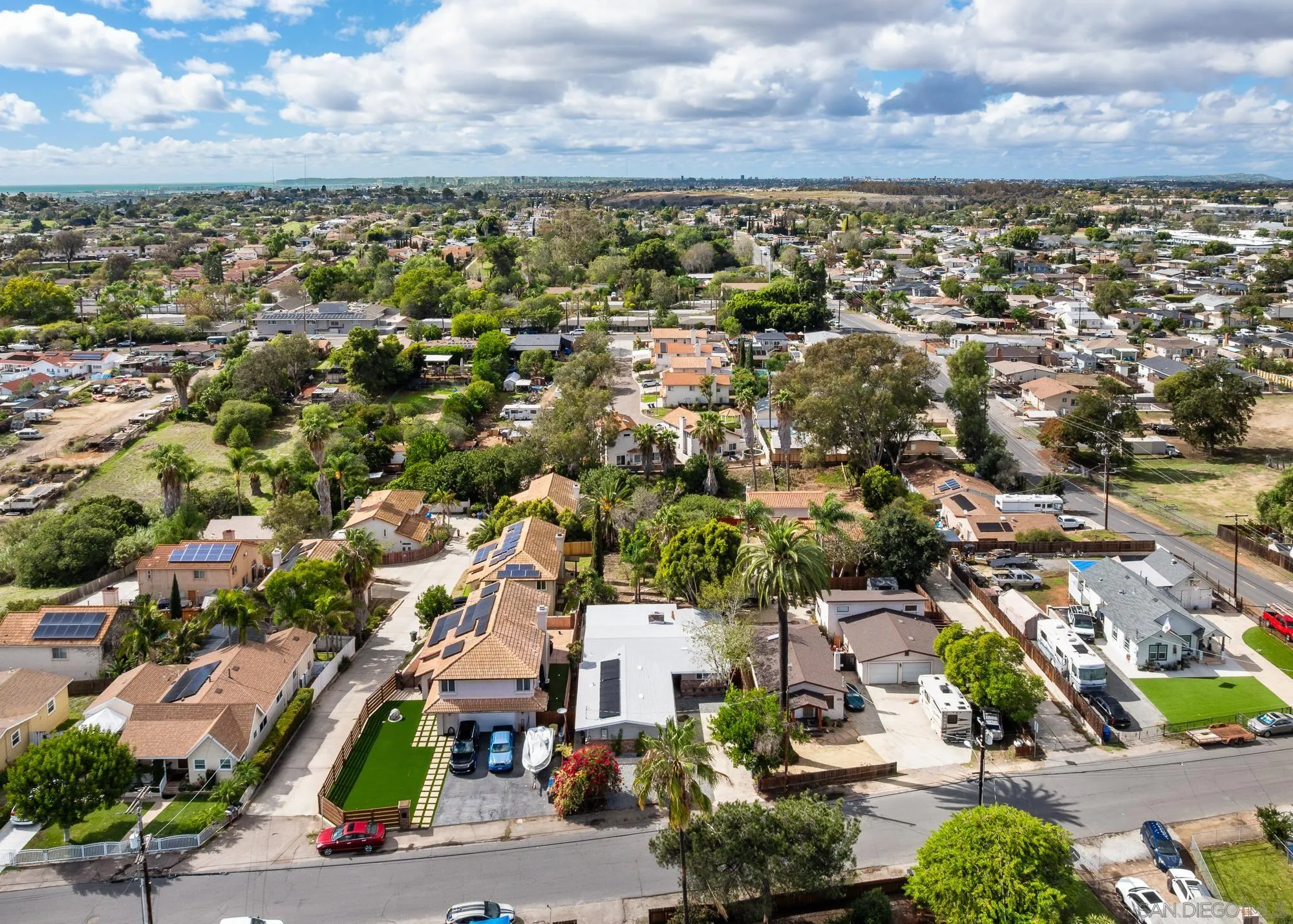 https://cdn.realtyfeed.com/cdn/127/260025678/ab24f5c85e0214ecd88c3e9b67fd33d3.webp