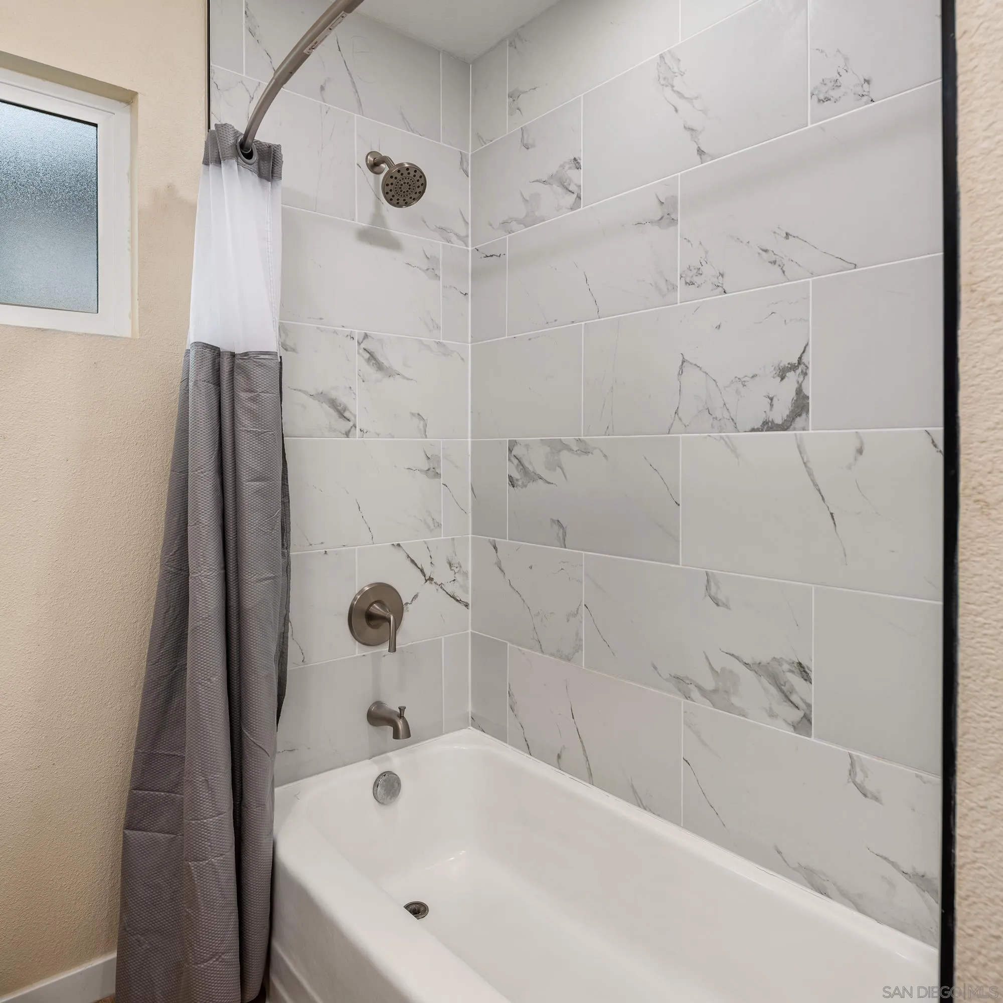 https://cdn.realtyfeed.com/cdn/127/260025678/d27d1345bfdfbd89e156243c91622a52.webp