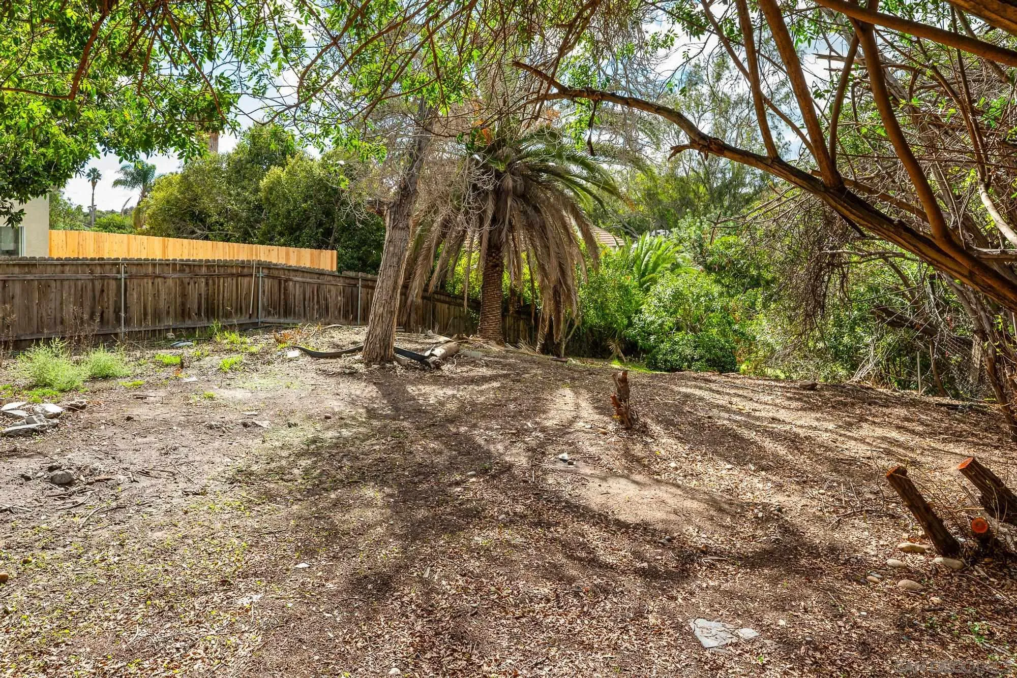 https://cdn.realtyfeed.com/cdn/127/260025678/da1b045d401c3b94935640aa1b5e2794.webp