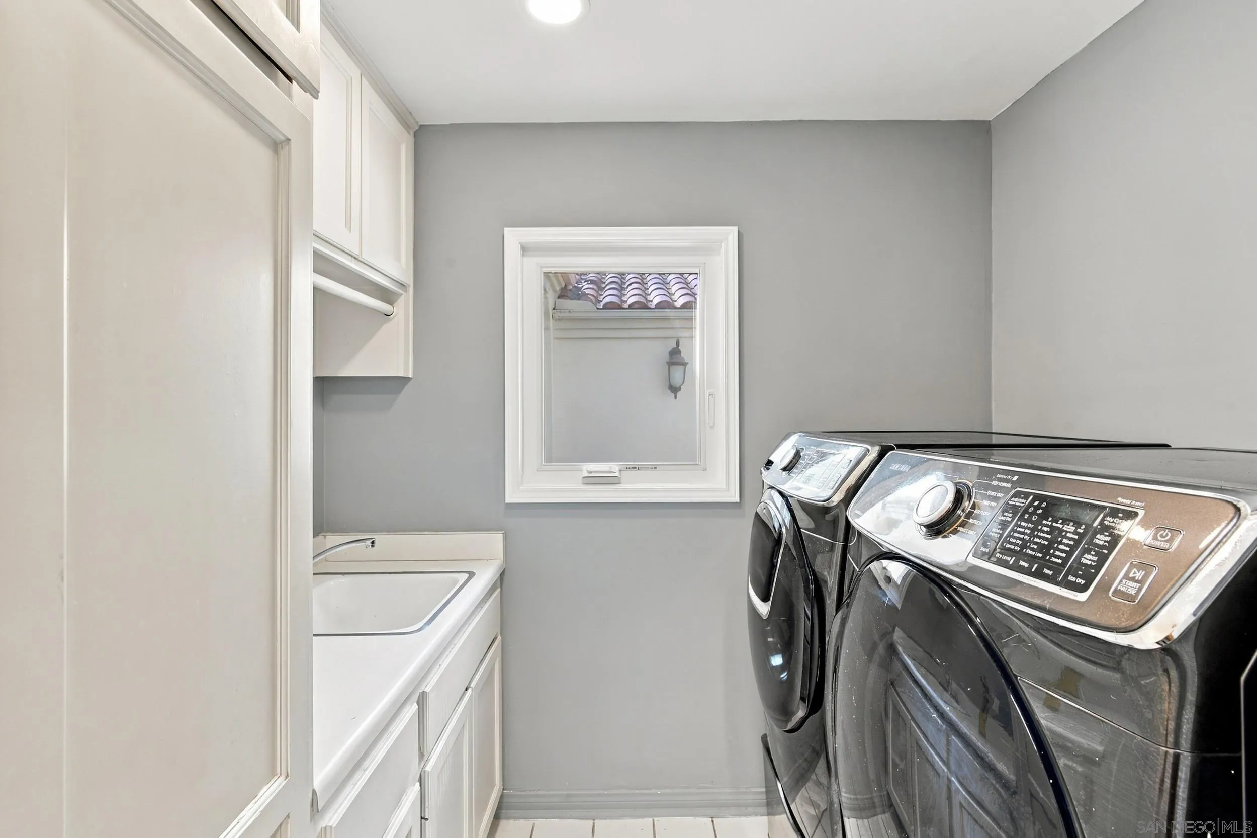 https://cdn.realtyfeed.com/cdn/127/260025683/5642ded9f761b520ea3dcce40f62abed.webp