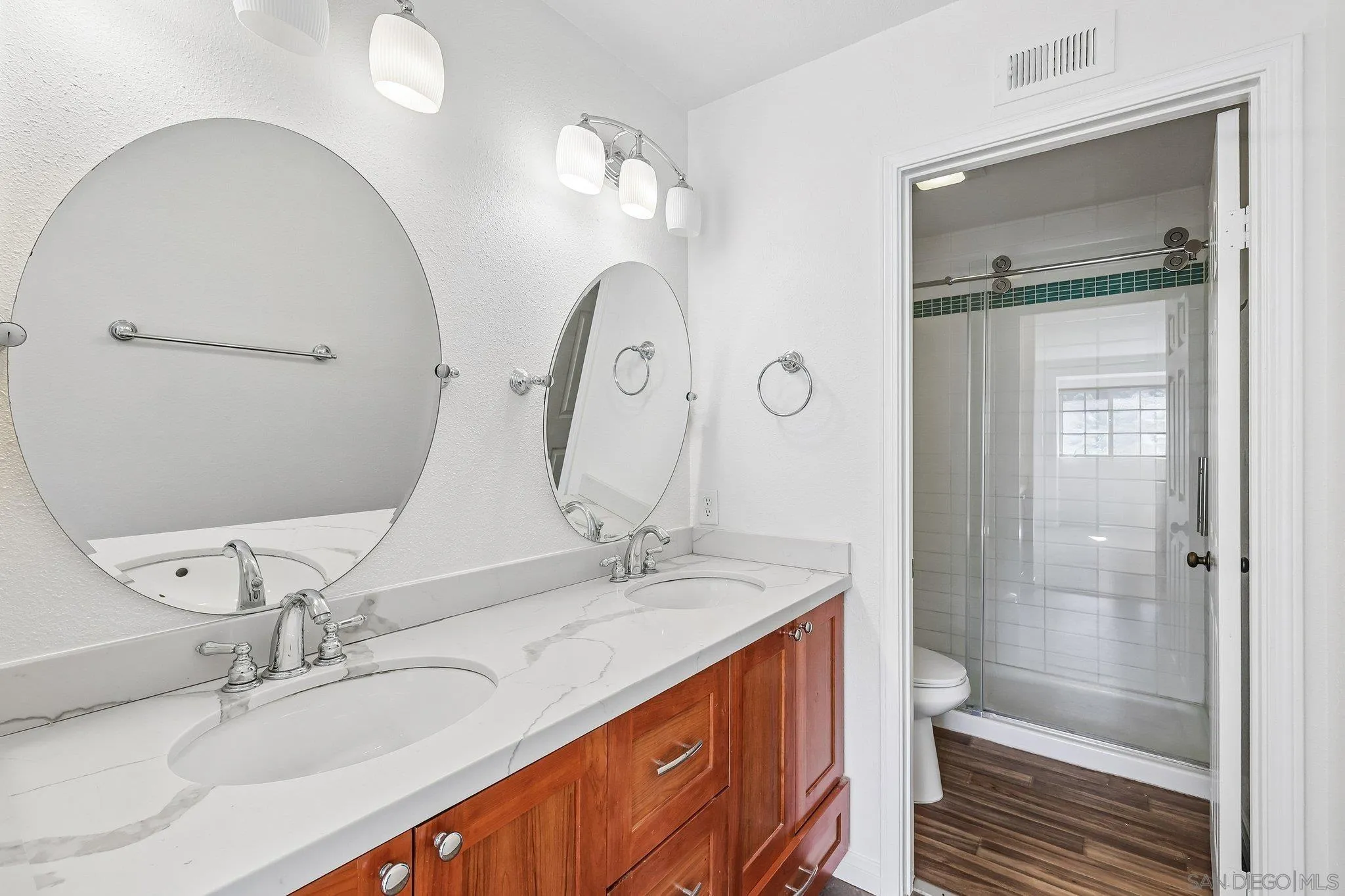 https://cdn.realtyfeed.com/cdn/127/260025685/3a429c8a3813e54292eb044aeae4fcd3.webp
