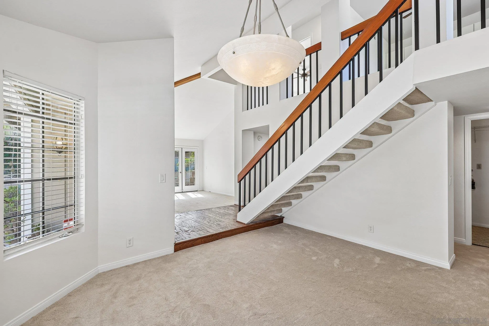 https://cdn.realtyfeed.com/cdn/127/260025685/411a3d963915f3d45fb043daa17ef0fb.webp