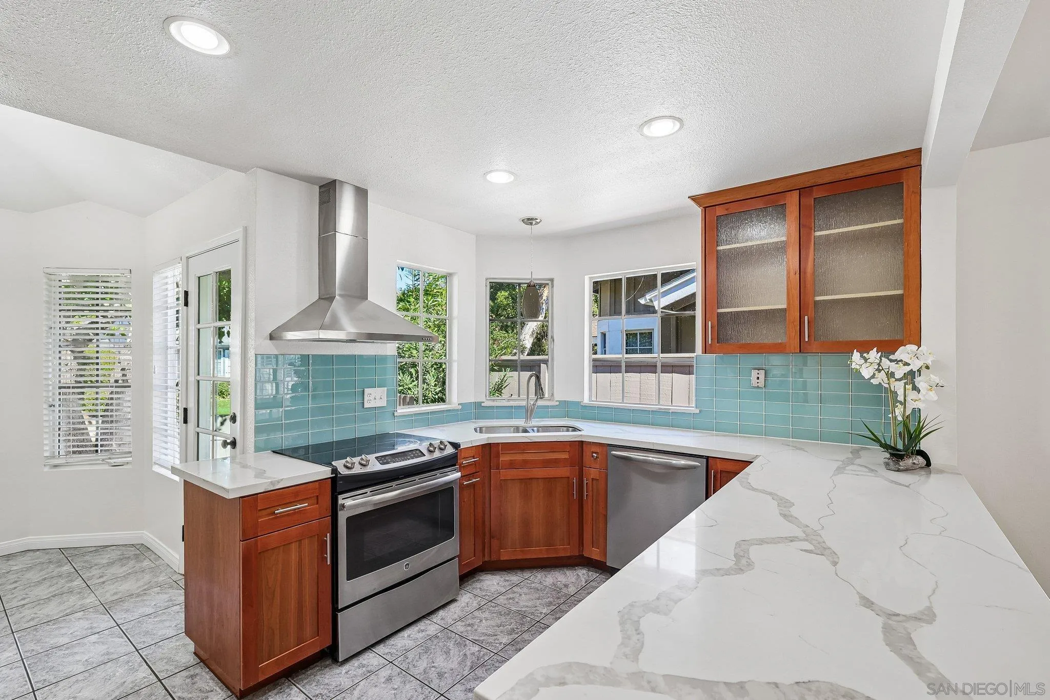 https://cdn.realtyfeed.com/cdn/127/260025685/76f7fa1c32709f2dfd0b60b21ad9f0f5.webp