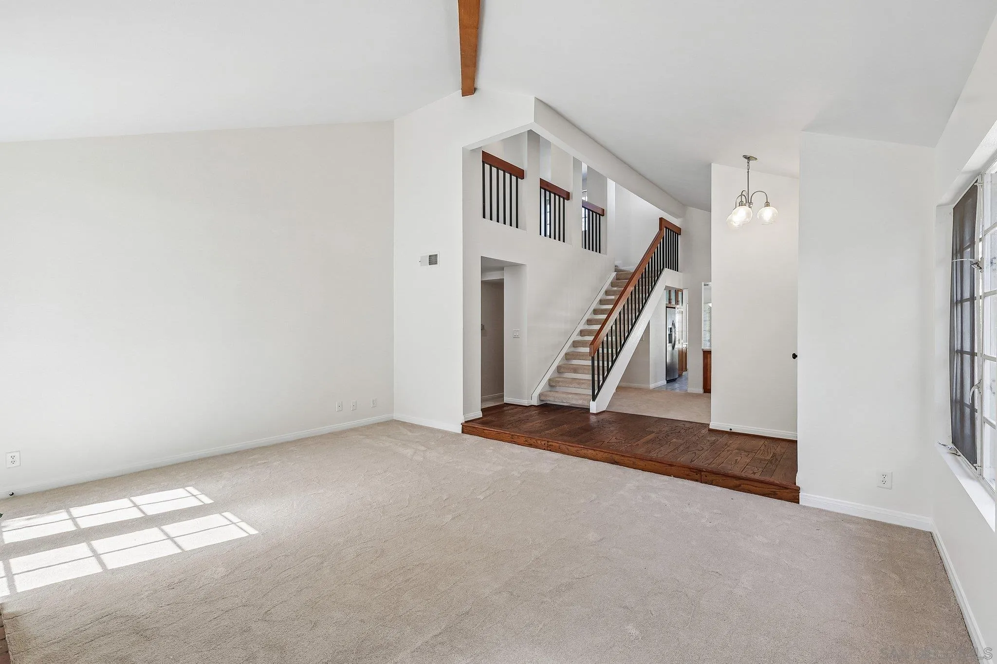 https://cdn.realtyfeed.com/cdn/127/260025685/7dd62cd53cd20cdfed6a273b2e98fa9c.webp