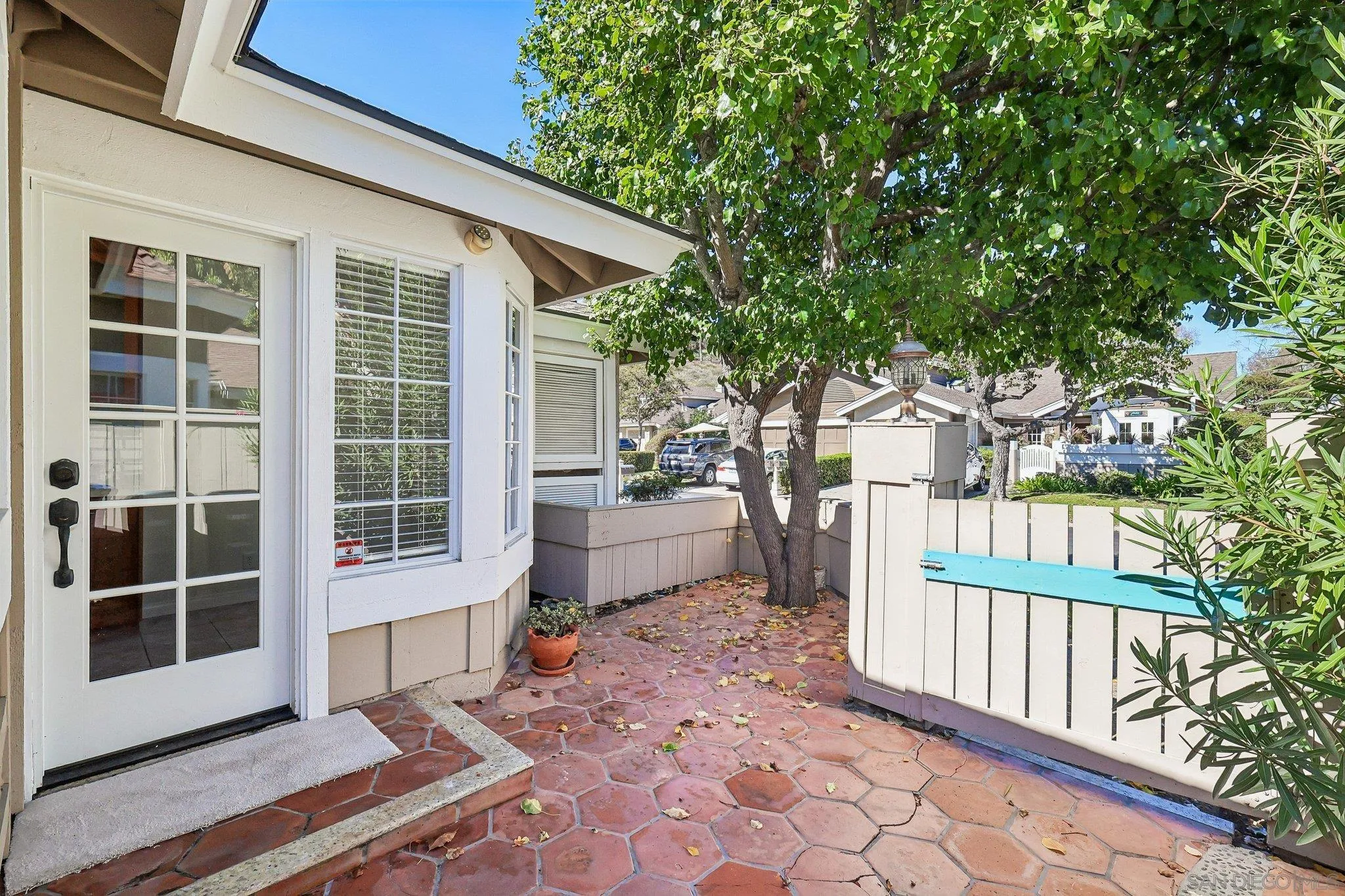 https://cdn.realtyfeed.com/cdn/127/260025685/f3899fe367a503ec0d9a314304885afc.webp