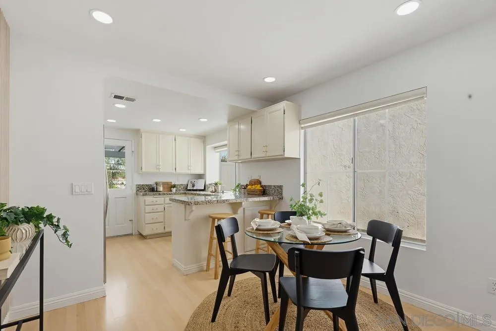 https://cdn.realtyfeed.com/cdn/127/260025689/02b4f24e3cf2d75b188c73de42a31e35.webp