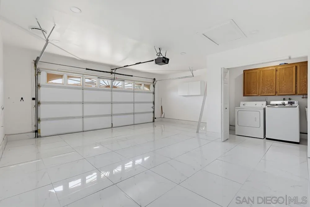 https://cdn.realtyfeed.com/cdn/127/260025689/448346d23d09ada465554256e76ebab7.webp