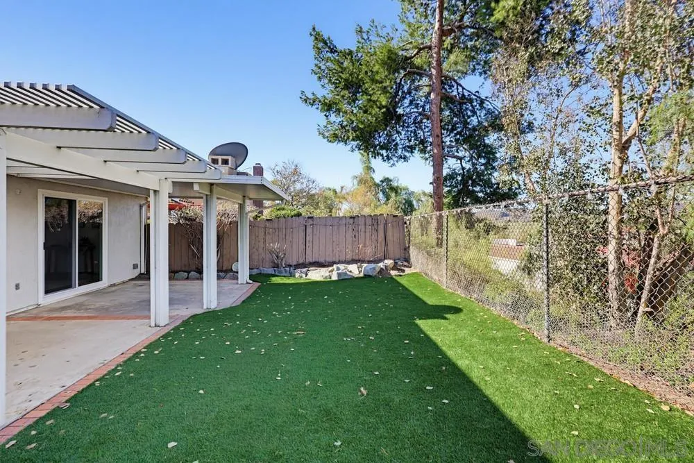 https://cdn.realtyfeed.com/cdn/127/260025689/afdc8f23c59c0ae83b8ceb708ebd43e6.webp