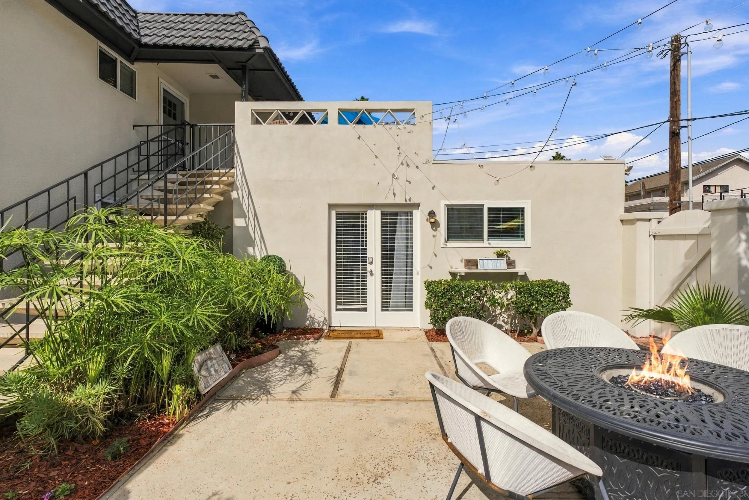1817-19 Coast Blvd, Del Mar, CA 92014 Entrance to Studio