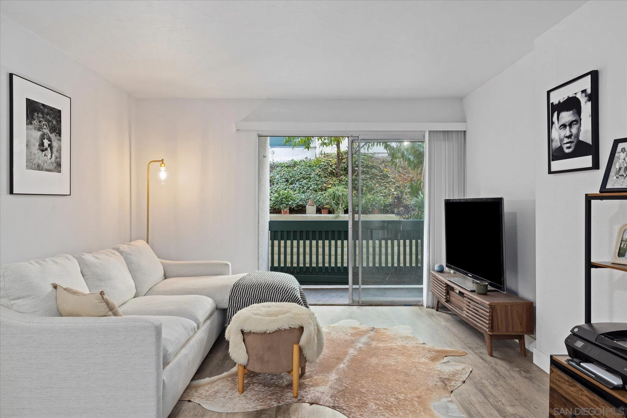 Photo #2: 2600257 Listing: Photo #2