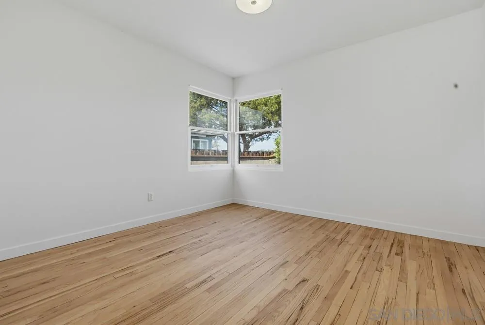 https://cdn.realtyfeed.com/cdn/127/260025700/fa6292592e1006ac714ea8a15dfad8ca.webp
