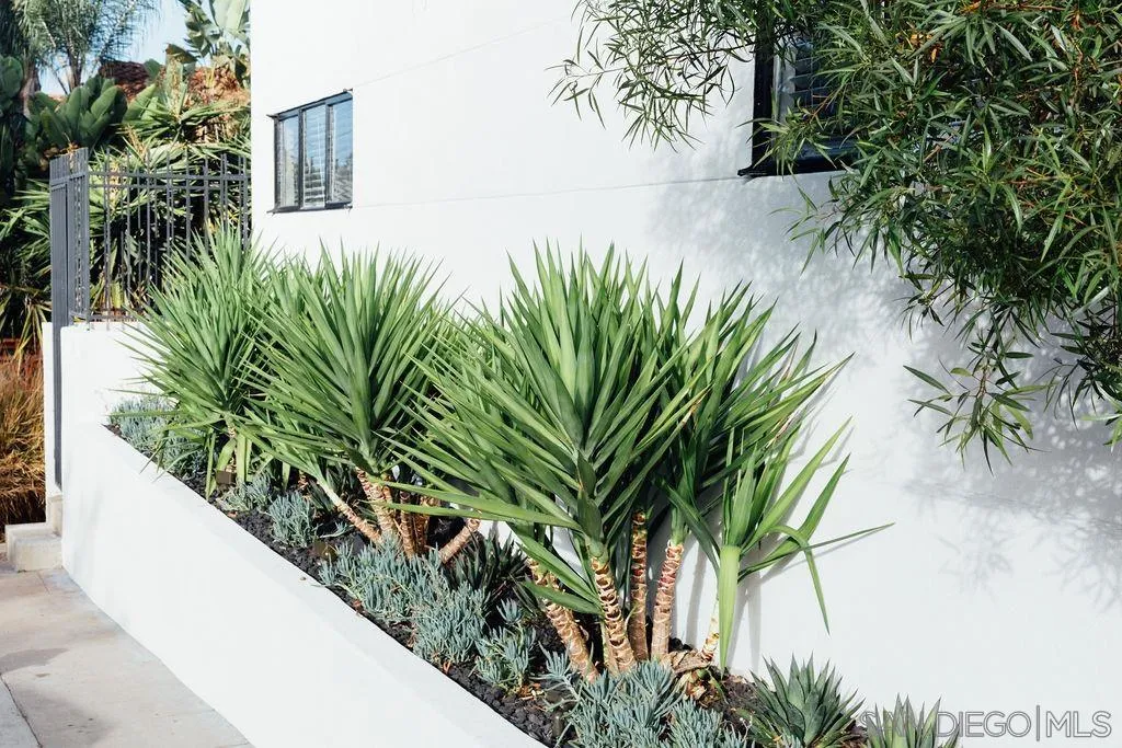 1756 Robinson Avenue, San Diego, CA 92103