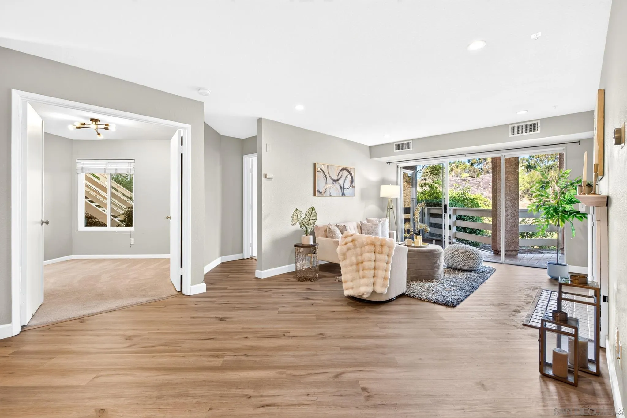 7227 Camino Degrazia, #61, San Diego, CA 92111