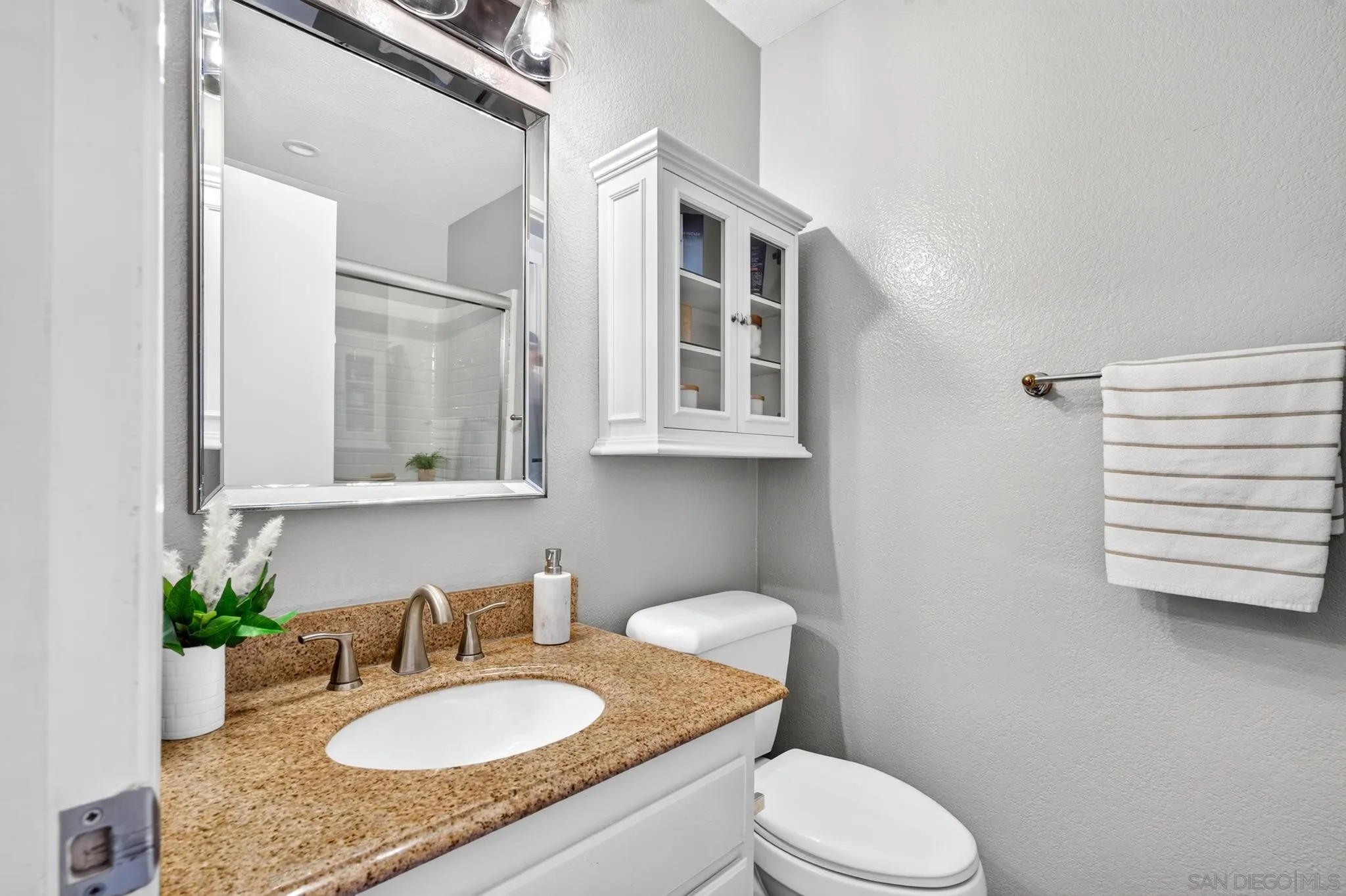 7227 Camino Degrazia, #61, San Diego, CA 92111