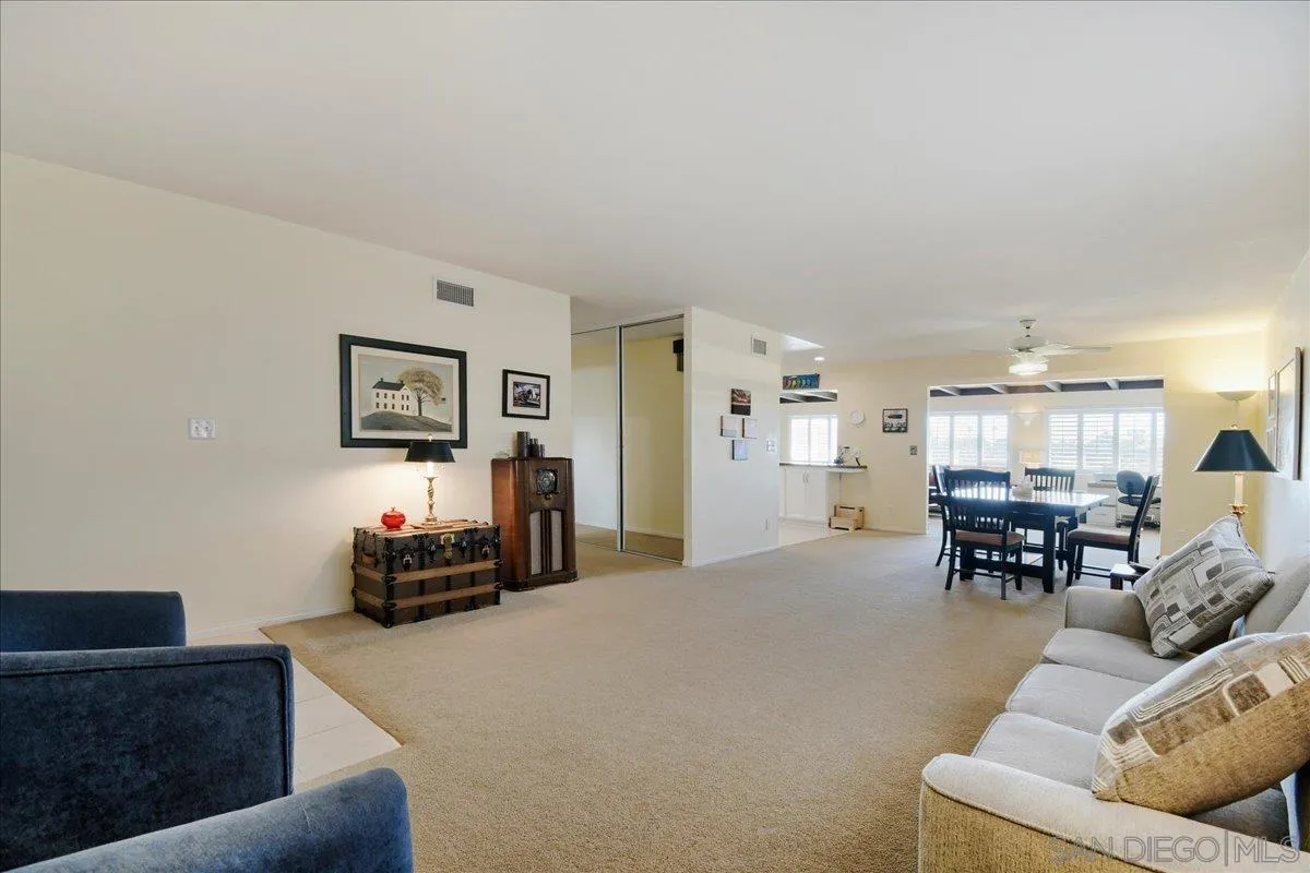 https://cdn.realtyfeed.com/cdn/127/260025716/1849df2d22daa7f15a0ce9460ab73ea2.webp