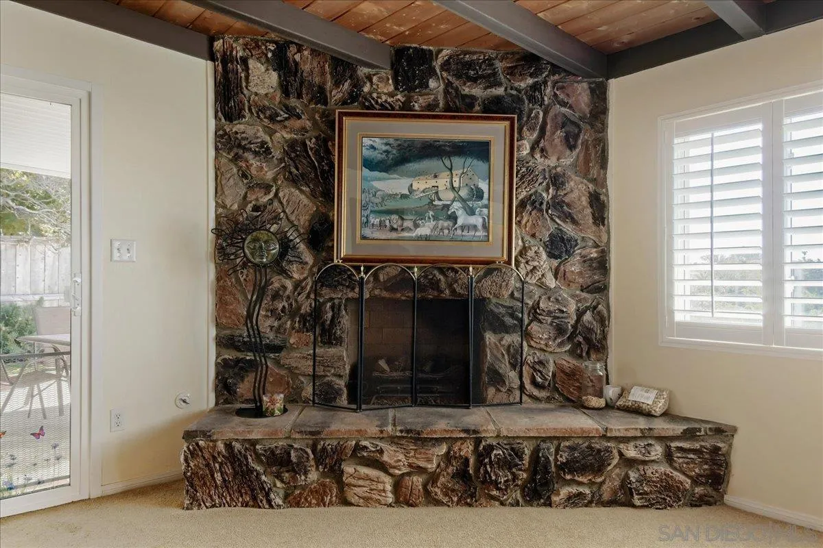 https://cdn.realtyfeed.com/cdn/127/260025716/6db885e4dad1b7ebc7d469d5b93c8edf.webp