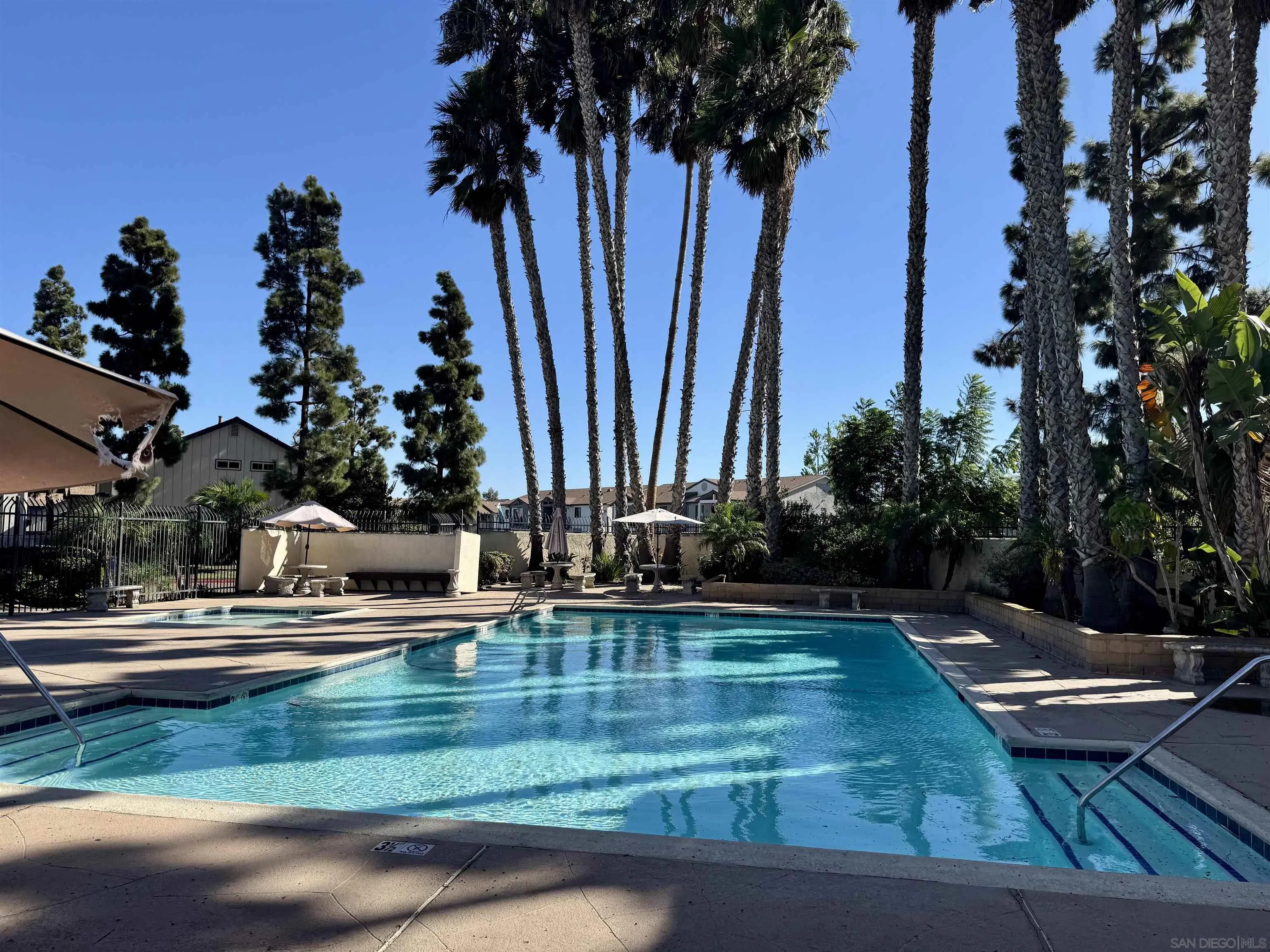 https://cdn.realtyfeed.com/cdn/127/260025719/893b066b90e81854a8266bbd8ebb5367.webp