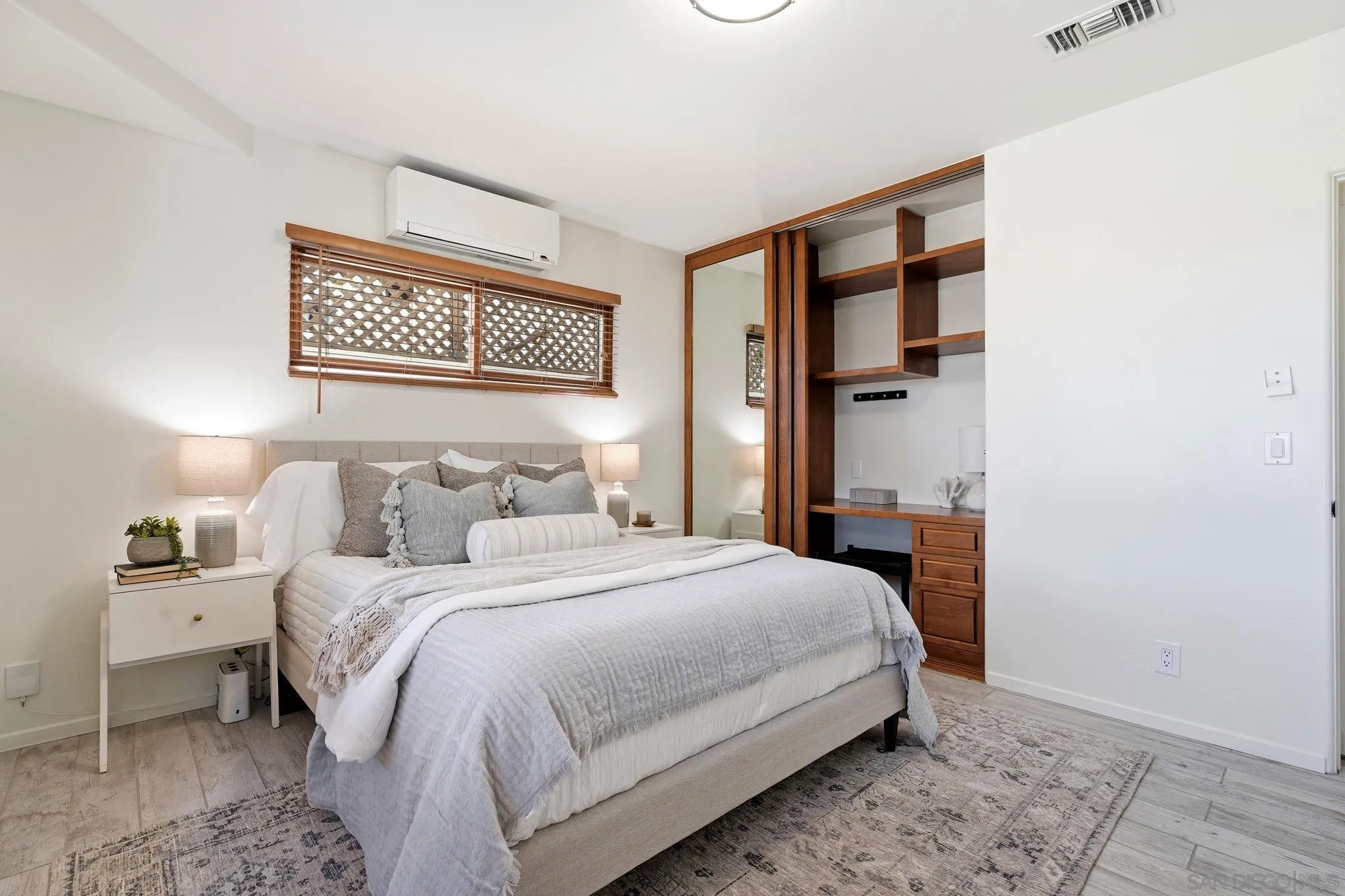 7235 Fay Ave, La Jolla, CA 92037 7235 Fay Ave, La Jolla, CA 92037