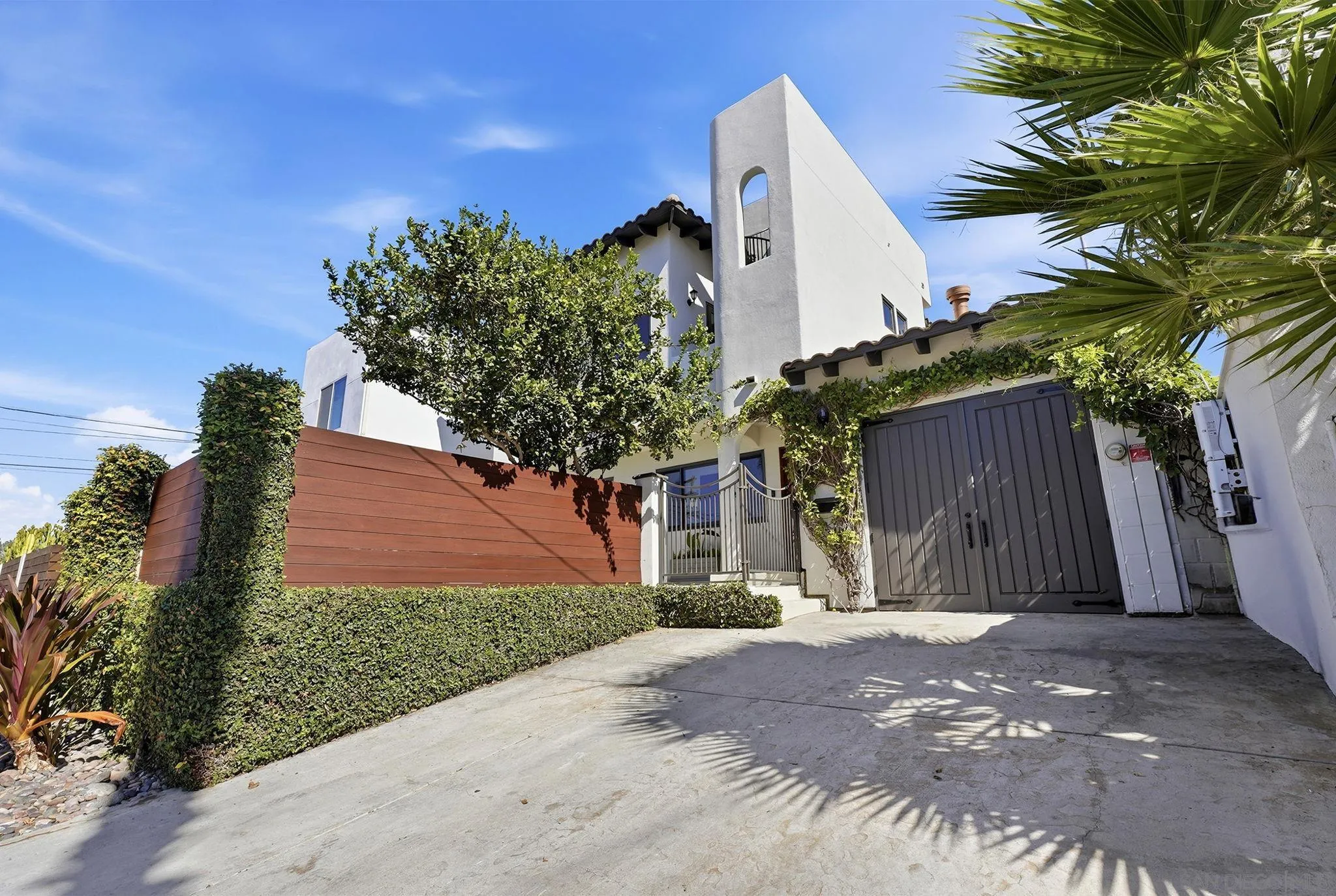 7235 Fay Ave, La Jolla, CA 92037 7235 Fay Ave, La Jolla, CA 92037