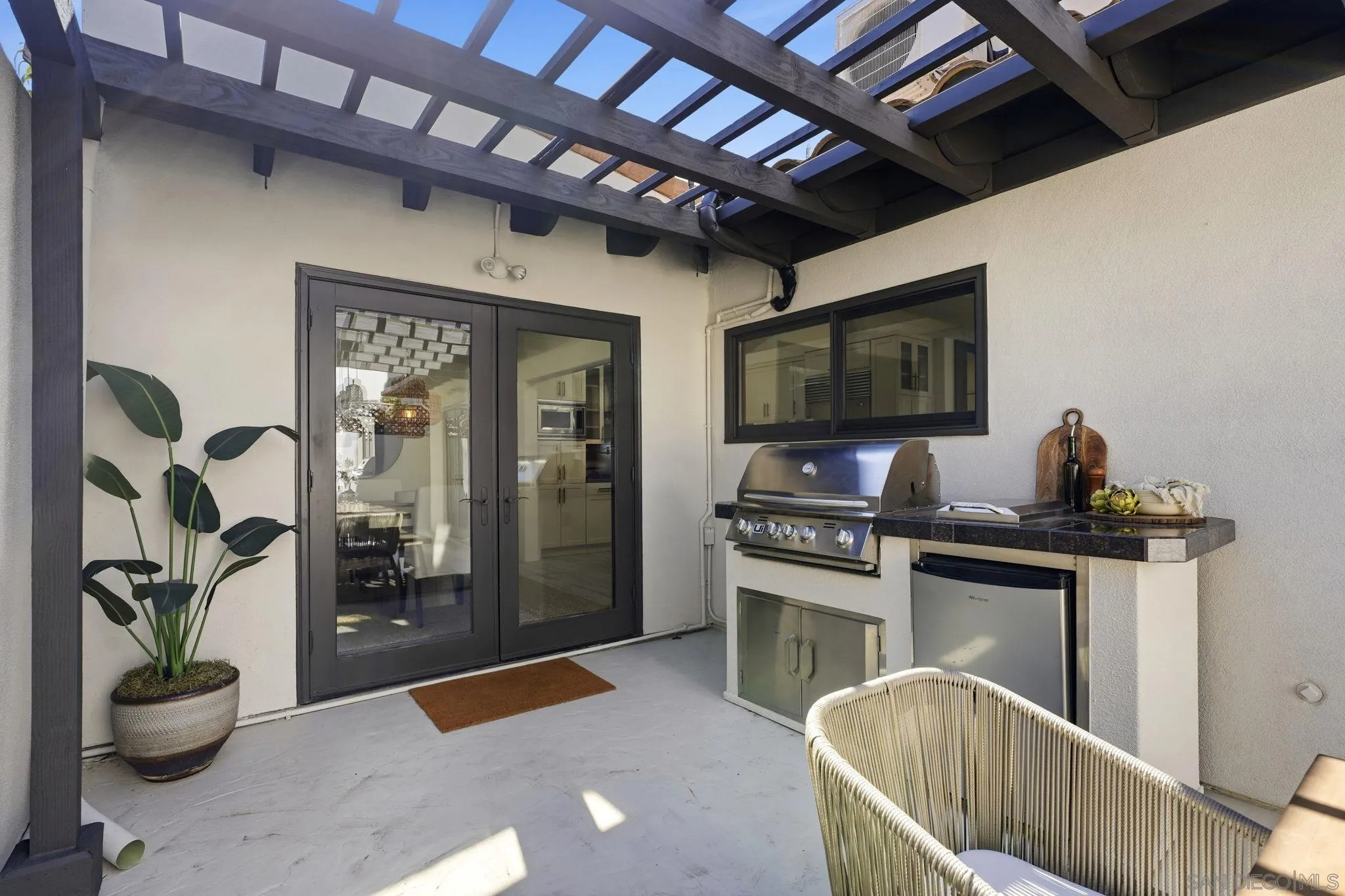 7235 Fay Ave, La Jolla, CA 92037 7235 Fay Ave, La Jolla, CA 92037