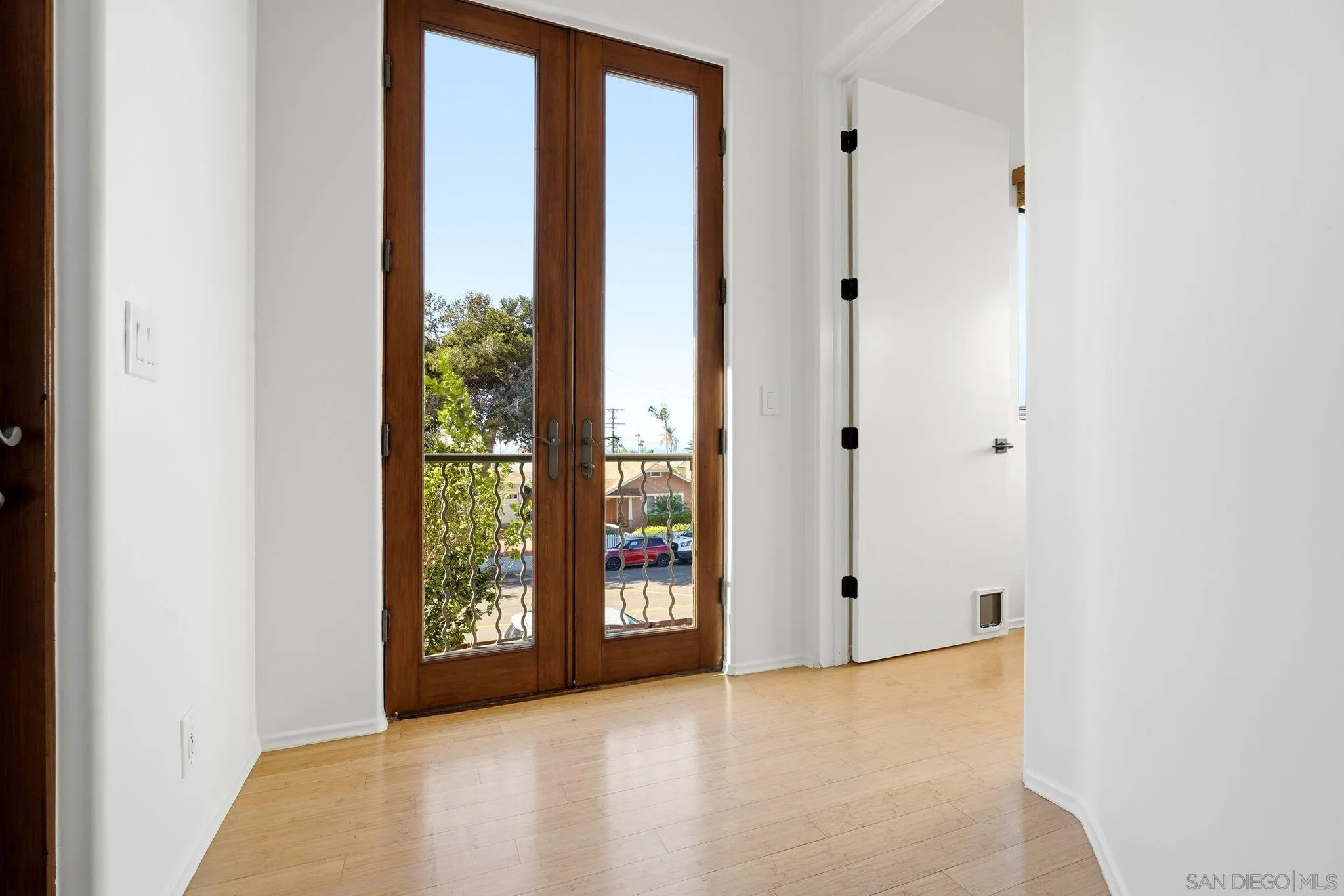 7235 Fay Ave, La Jolla, CA 92037 7235 Fay Ave, La Jolla, CA 92037