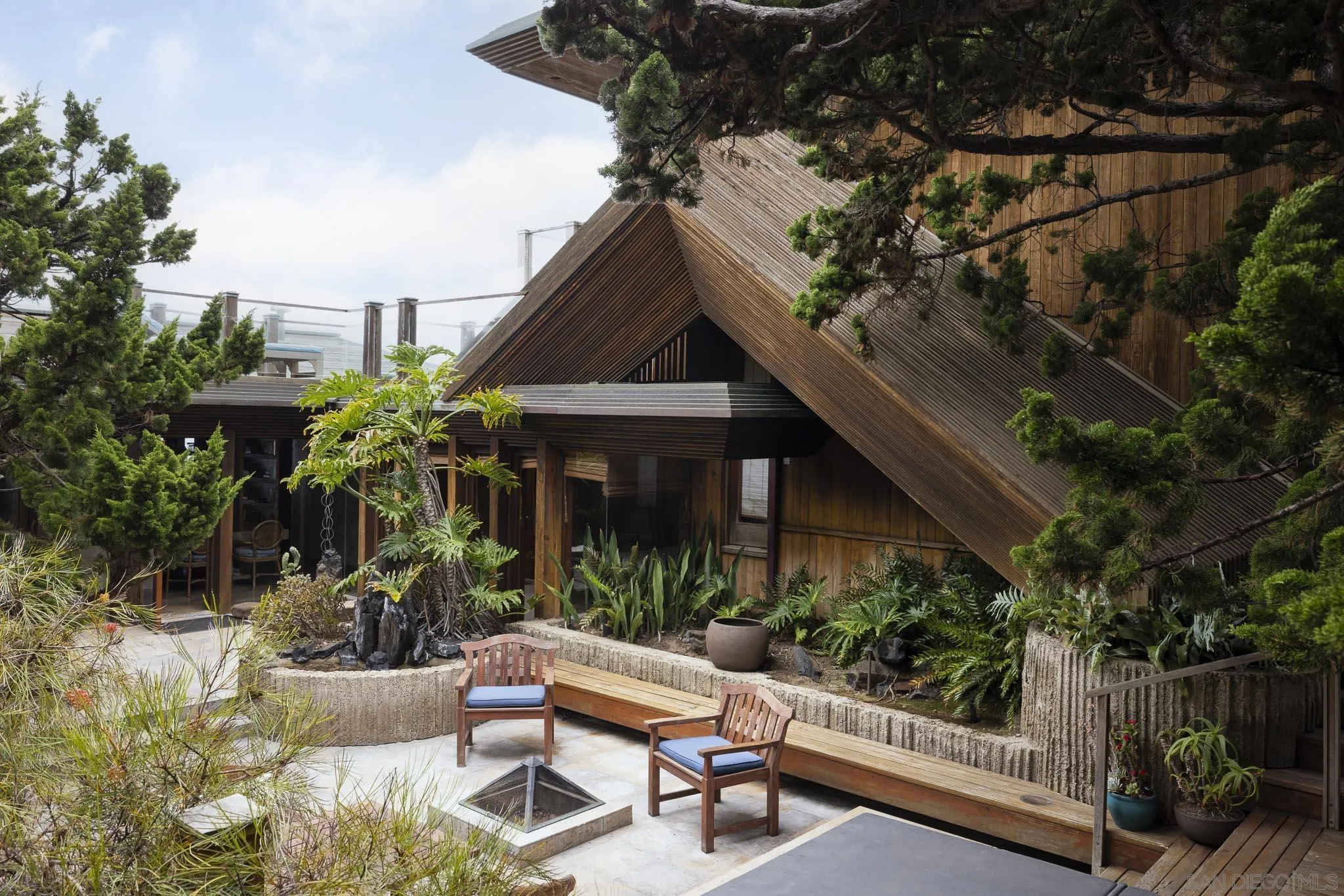 6621 Neptune Place, La Jolla, CA 92037 6621 Neptune Place, La Jolla, CA 92037