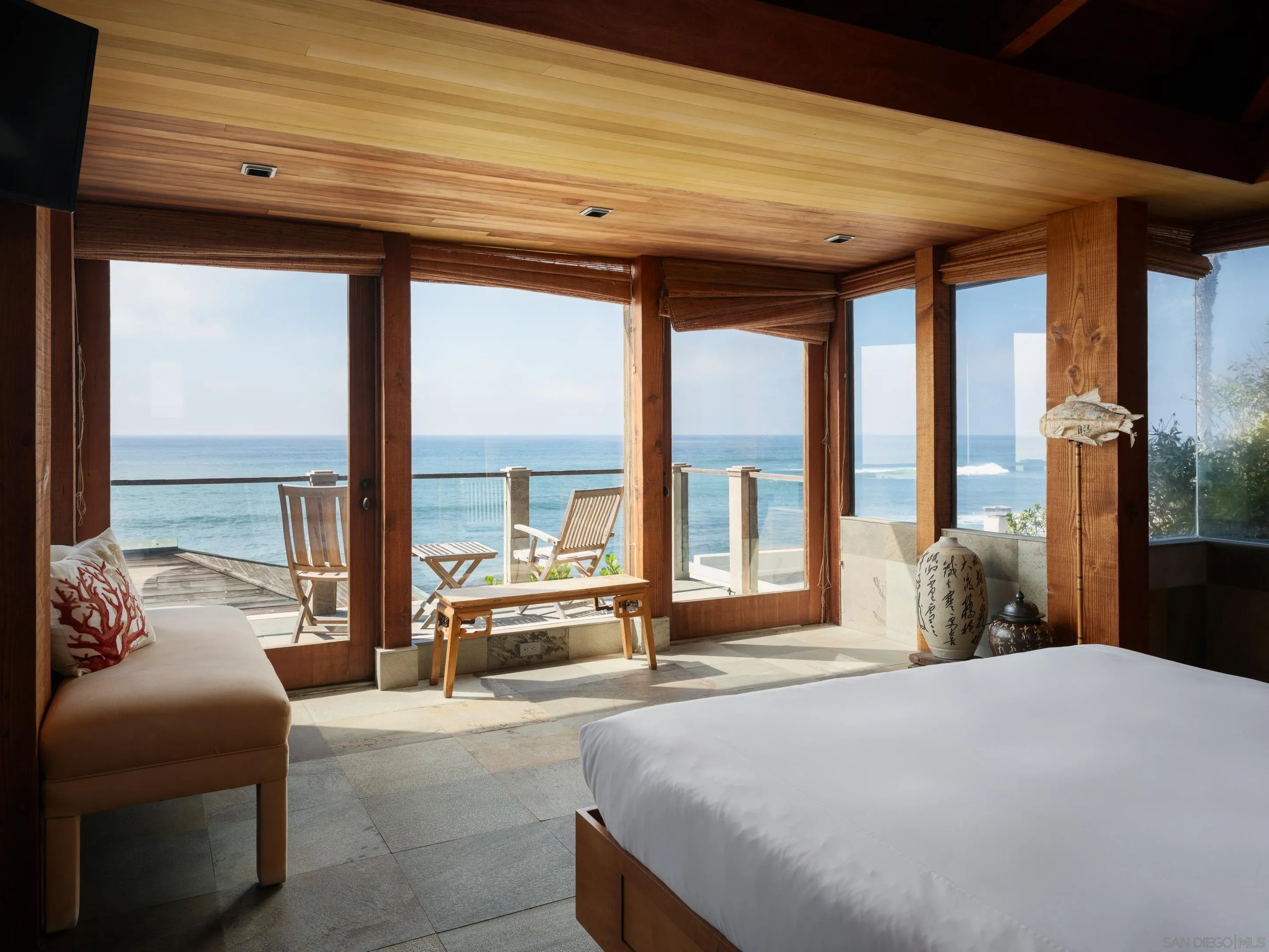 6621 Neptune Place, La Jolla, CA 92037 6621 Neptune Place, La Jolla, CA 92037