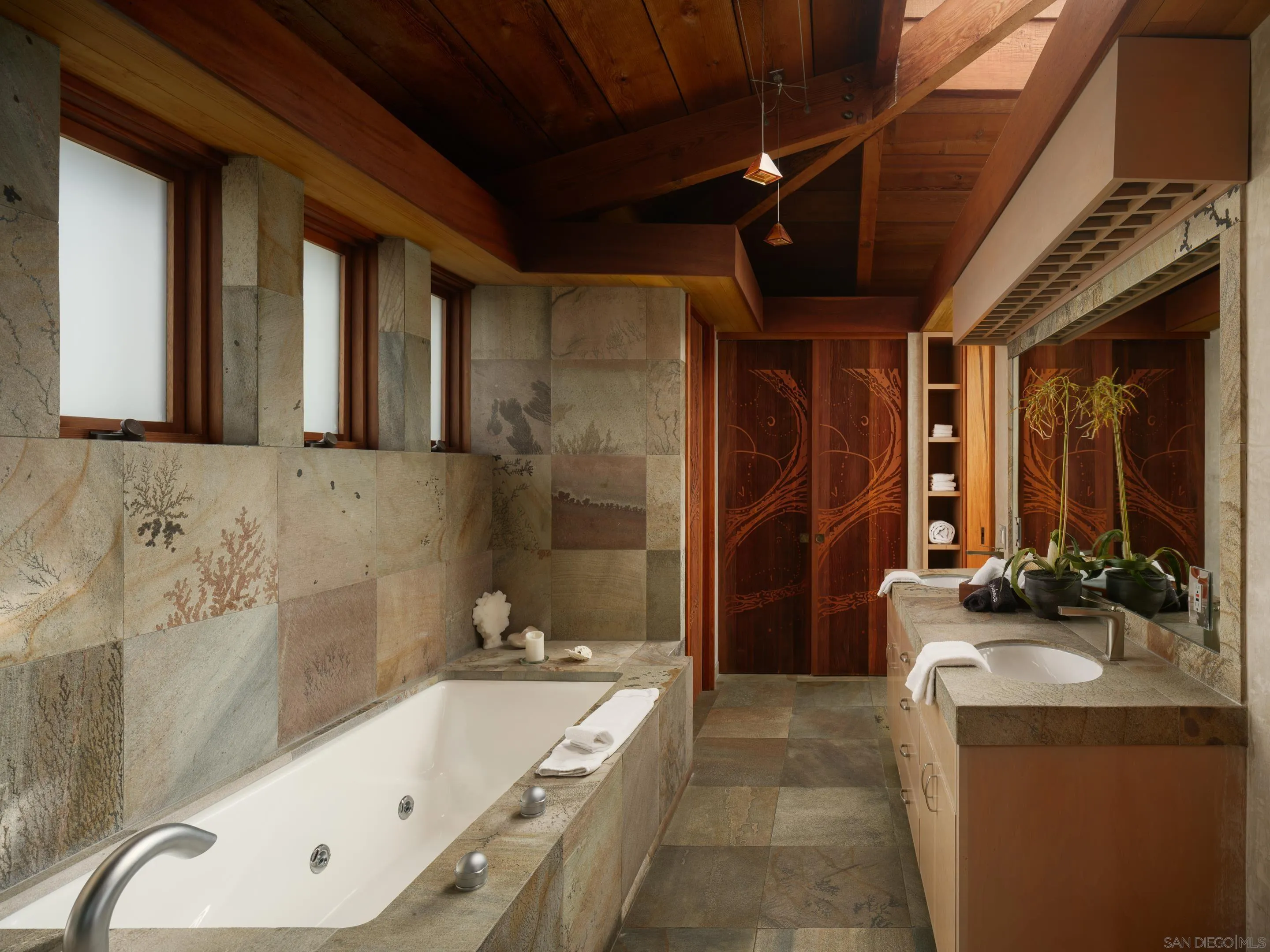 6621 Neptune Place, La Jolla, CA 92037 6621 Neptune Place, La Jolla, CA 92037