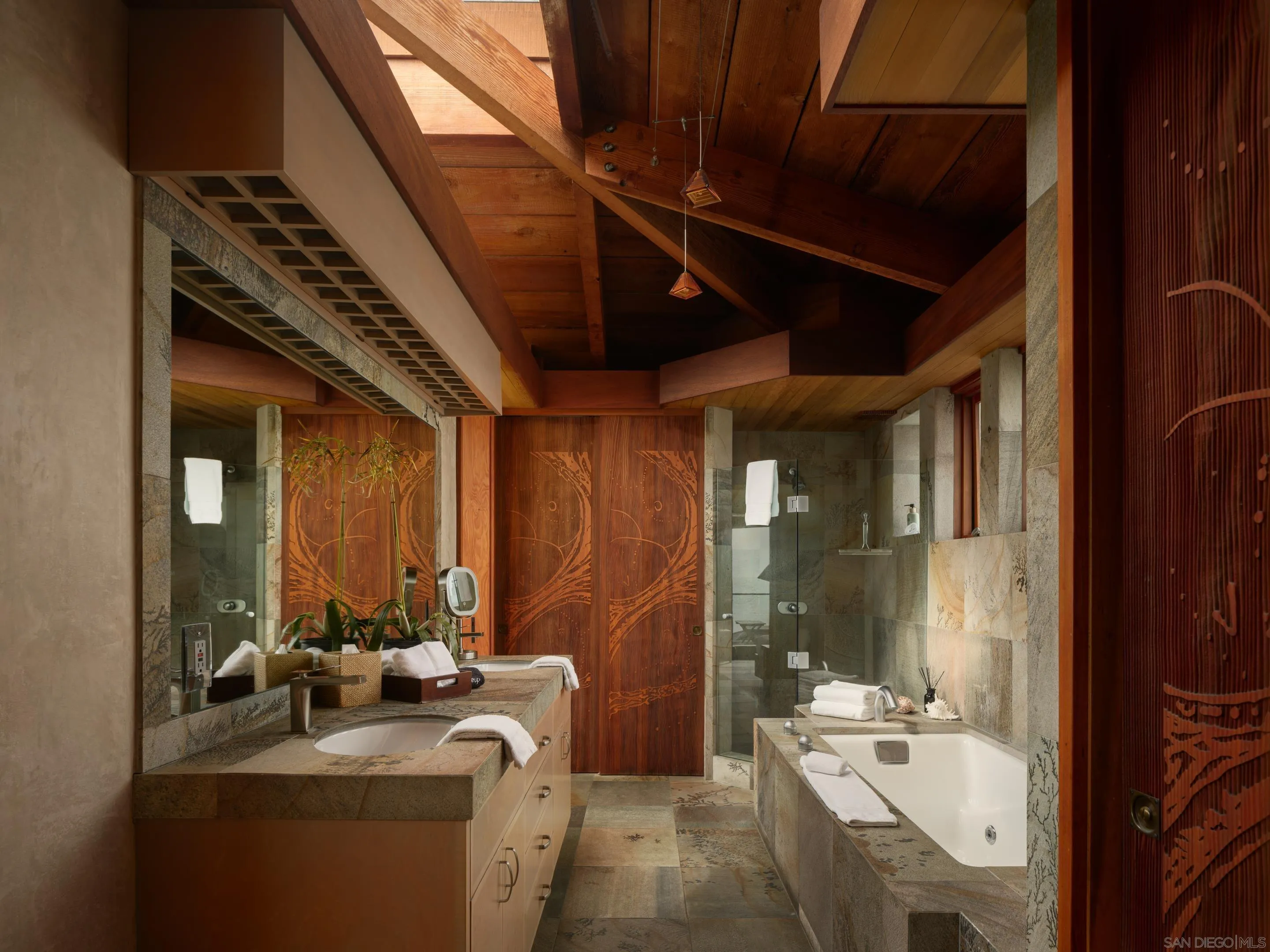 6621 Neptune Place, La Jolla, CA 92037 6621 Neptune Place, La Jolla, CA 92037