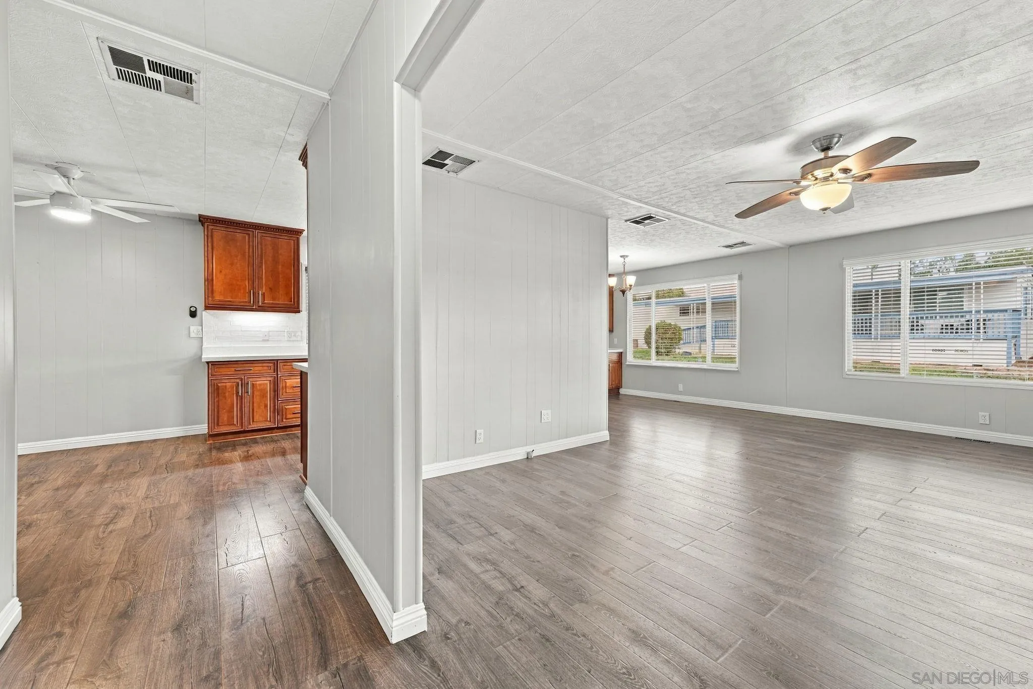 1145 E Barham, #SPC 186, San Marcos, CA 92078 1145 E Barham, #SPC 186, San Marcos, CA 92078