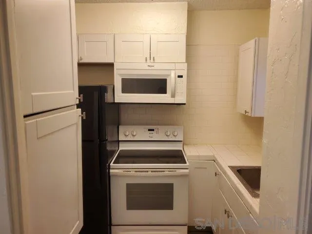 2140 Alpine Blvd, Alpine, CA 91901 2140 Alpine Blvd, Alpine, CA 91901