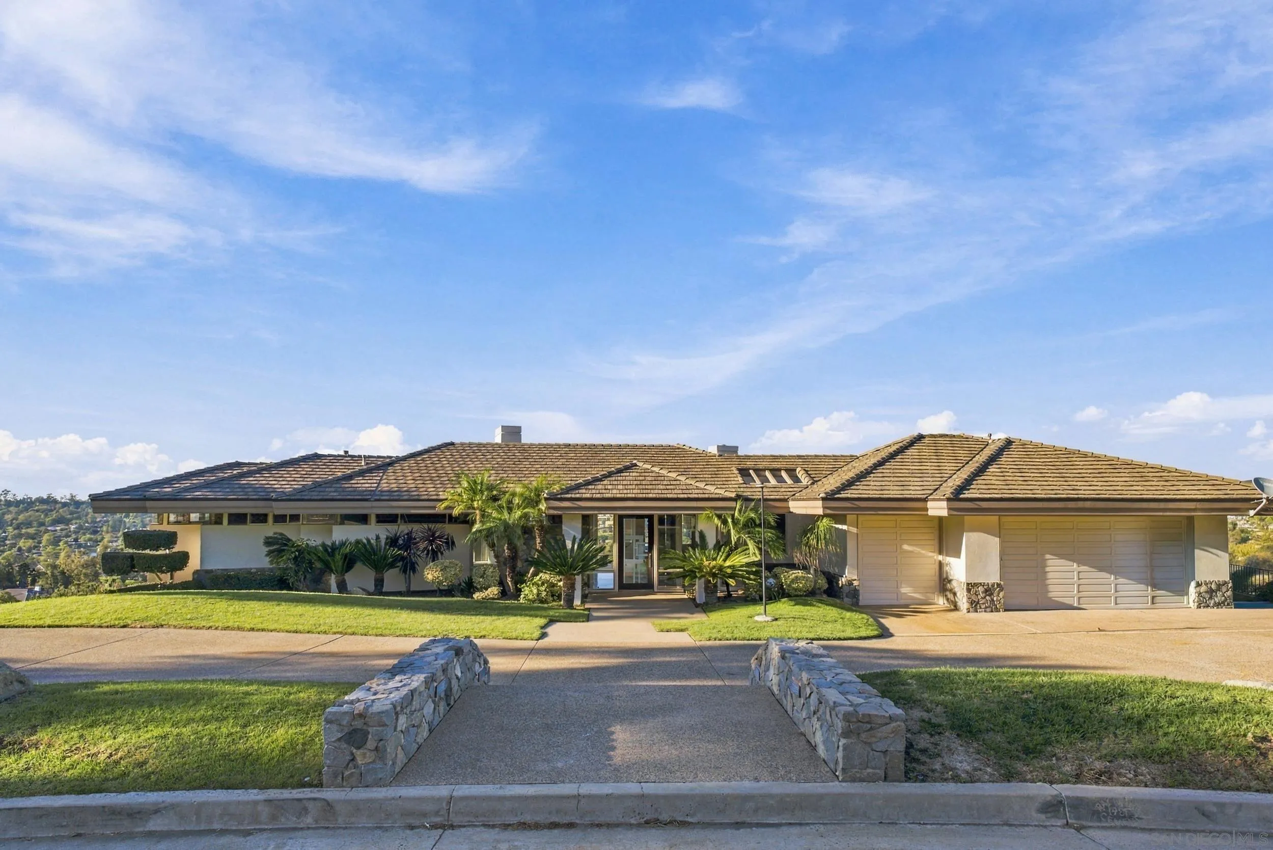 https://cdn.realtyfeed.com/cdn/127/260025734/2f62963c60fba05b2eb62ba70d52f5e4.webp