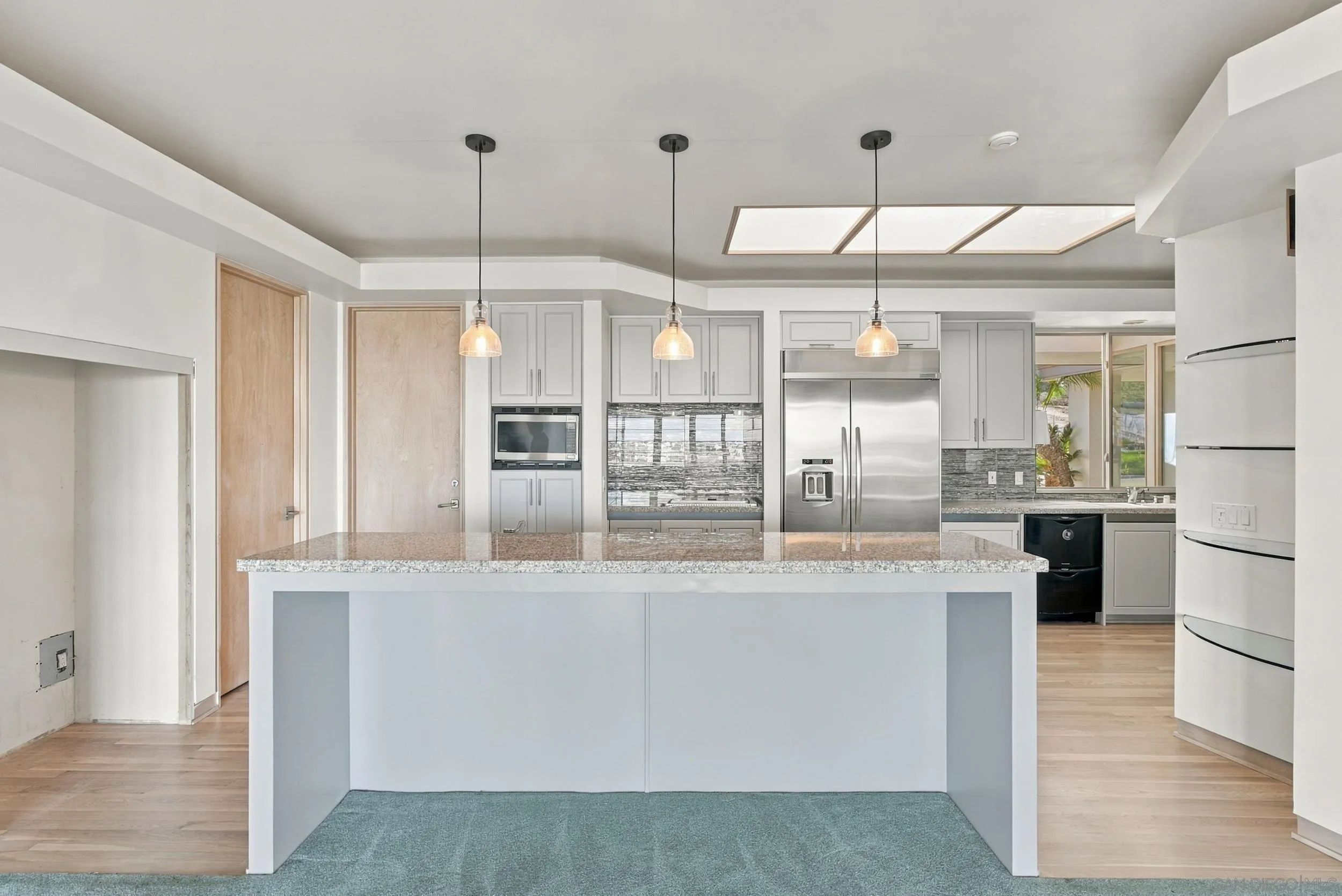 https://cdn.realtyfeed.com/cdn/127/260025734/8c09e83a174c545c51a390ea5d727554.webp