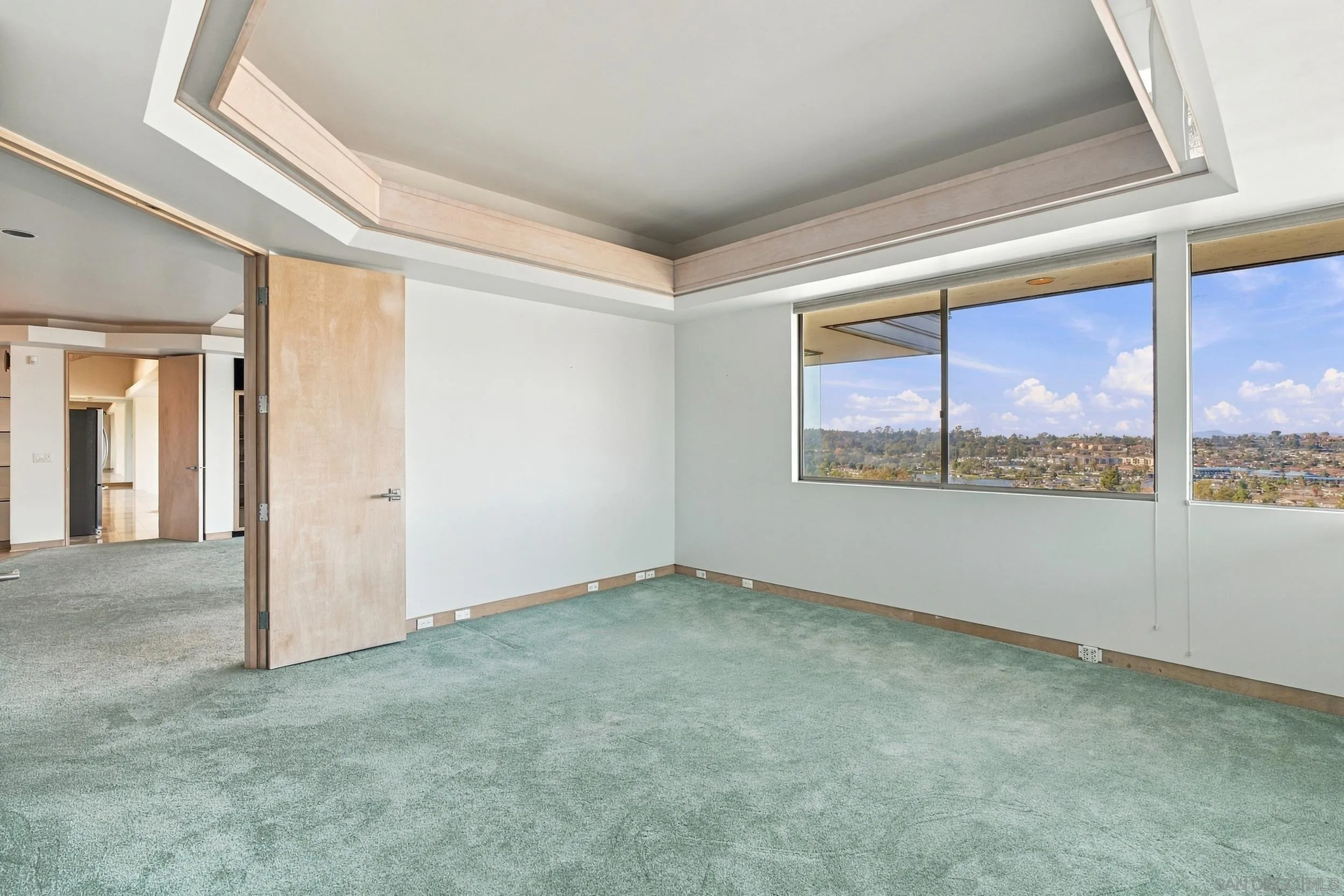 https://cdn.realtyfeed.com/cdn/127/260025734/8dbadb4bcb6b202a1621cfc31ff871d2.webp