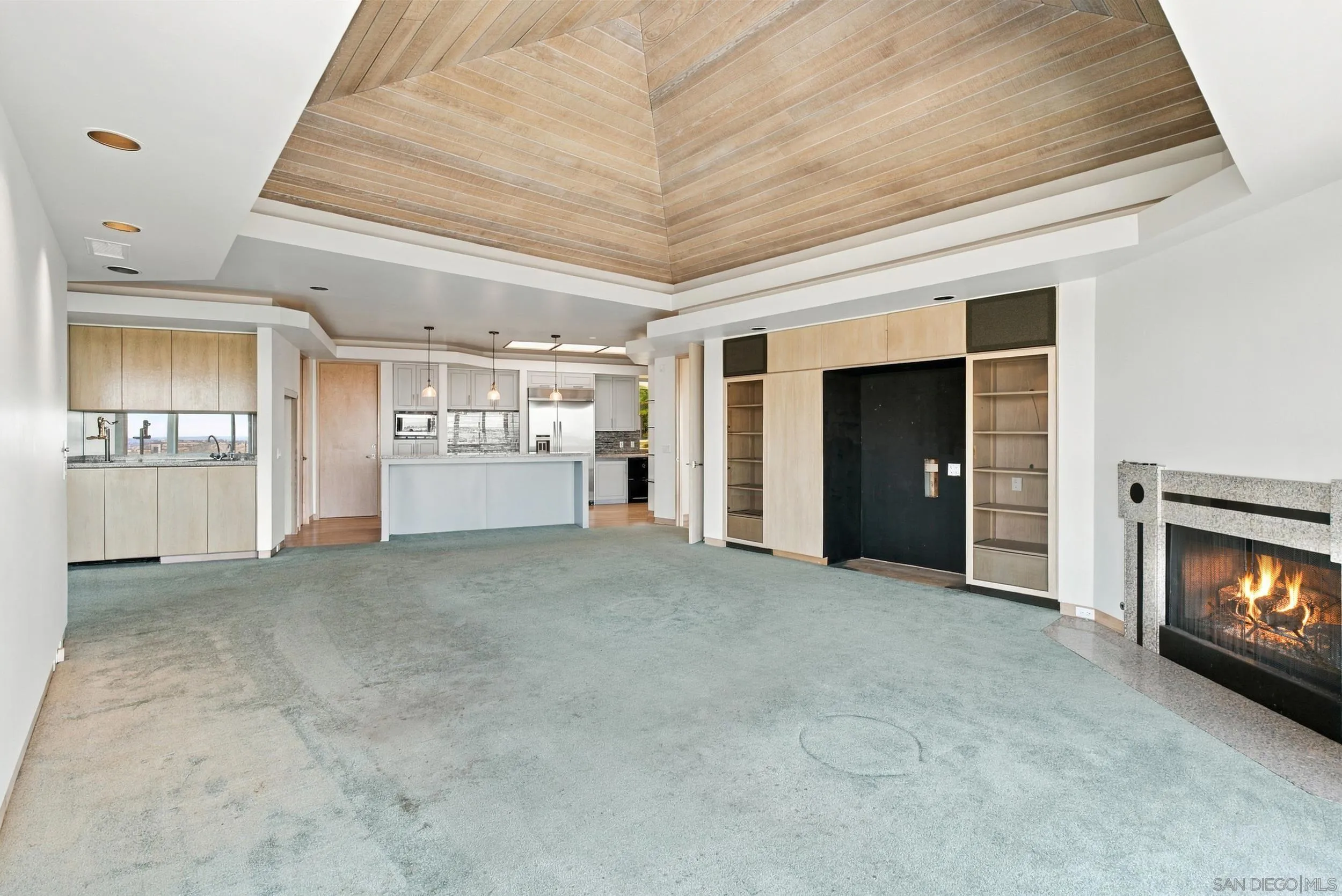 https://cdn.realtyfeed.com/cdn/127/260025734/a5d9da3676ad1acefbdcef5cc0becf62.webp