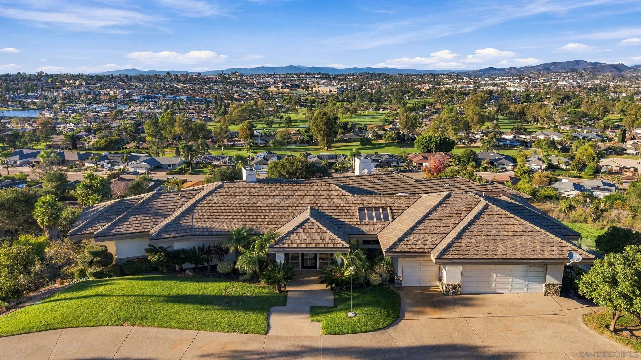 https://cdn.realtyfeed.com/cdn/127/260025734/a63372d154df34b5c31708cd2e17b470.webp