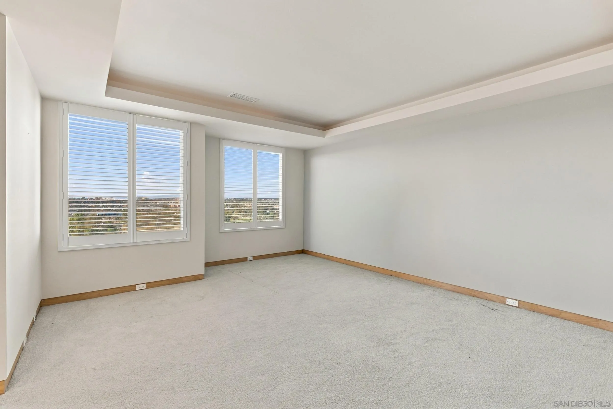 https://cdn.realtyfeed.com/cdn/127/260025734/ec8638c8f927b23f4381eae66b439e28.webp