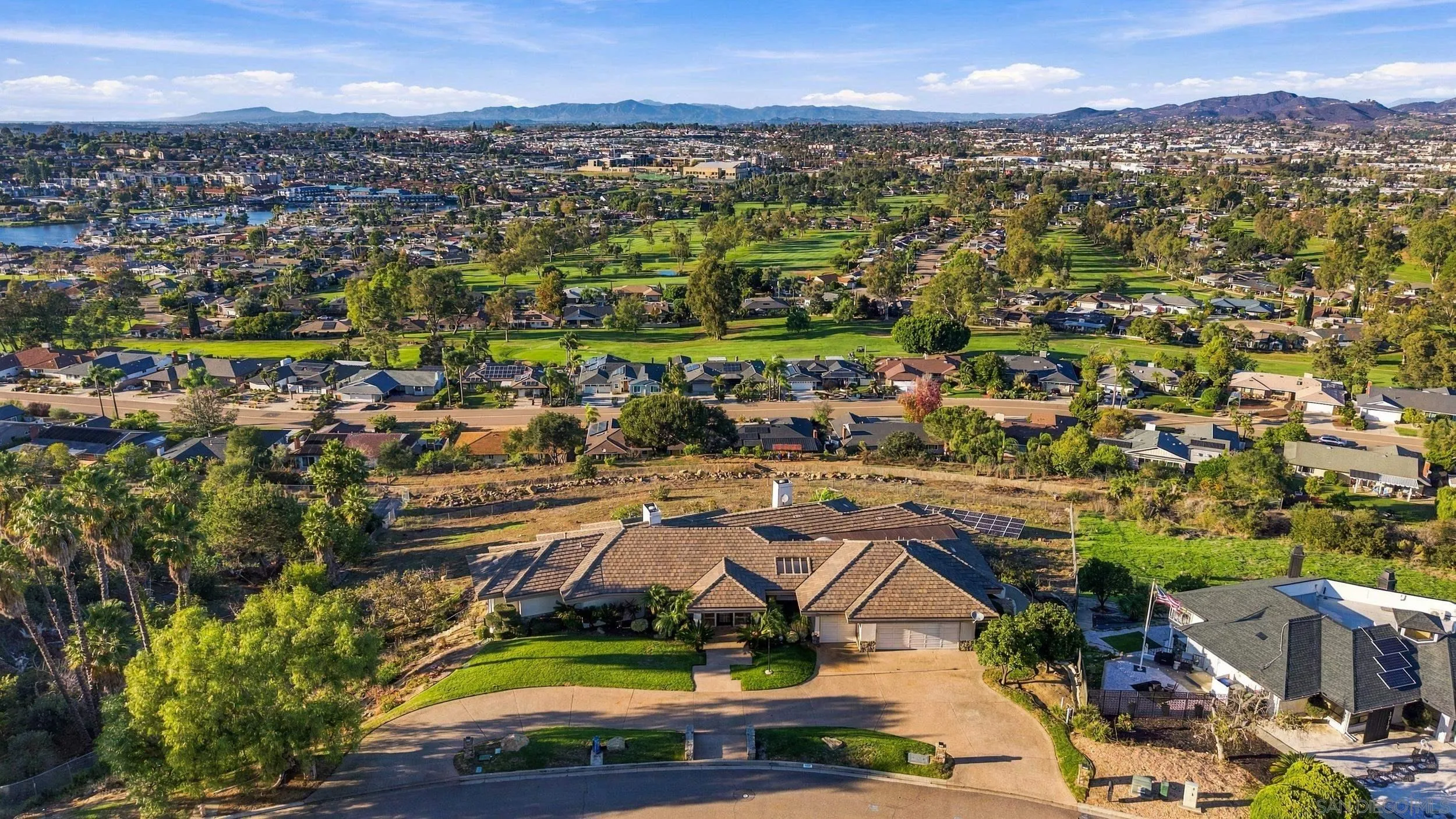 https://cdn.realtyfeed.com/cdn/127/260025734/f836697ccc0eeadcf5298e8711aa7598.webp