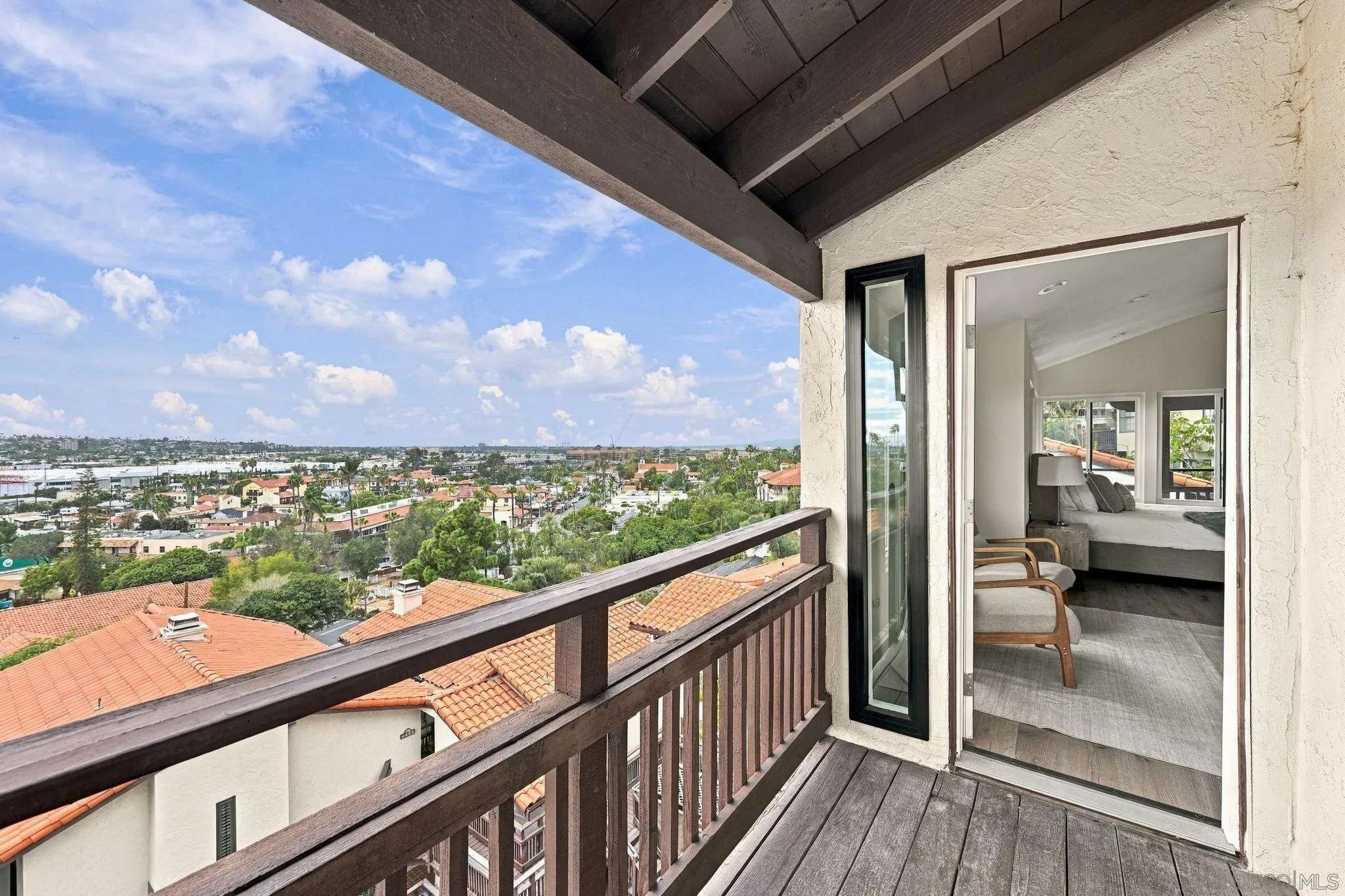 4008 Ampudia St, San Diego, CA 92110 4008 Ampudia St, San Diego, CA 92110