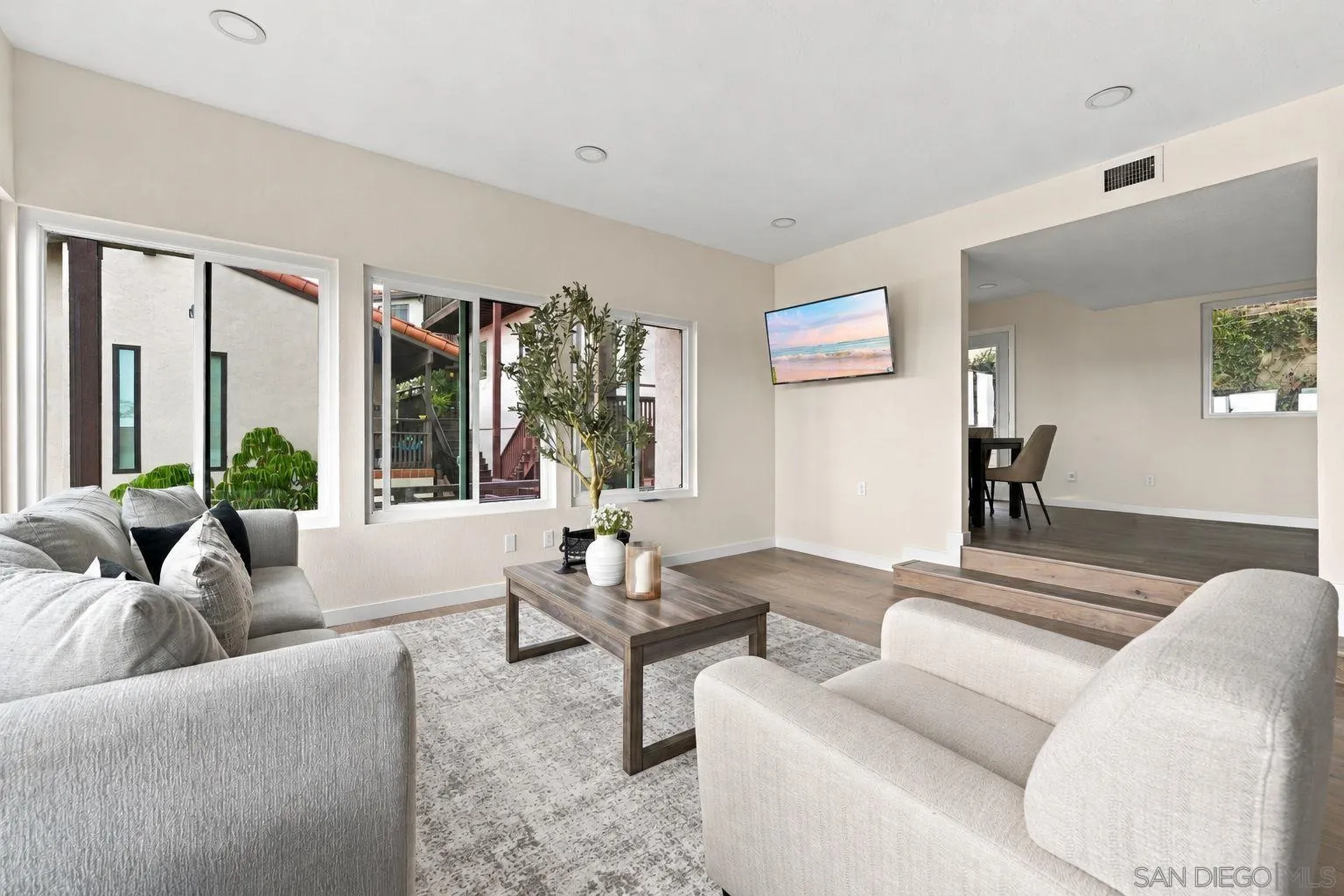 4008 Ampudia St, San Diego, CA 92110 4008 Ampudia St, San Diego, CA 92110