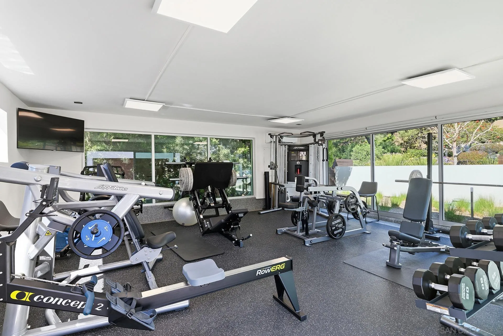 116 Nob Ave, Del Mar, CA 92014 116 Nob Ave, Del Mar, CA 92014