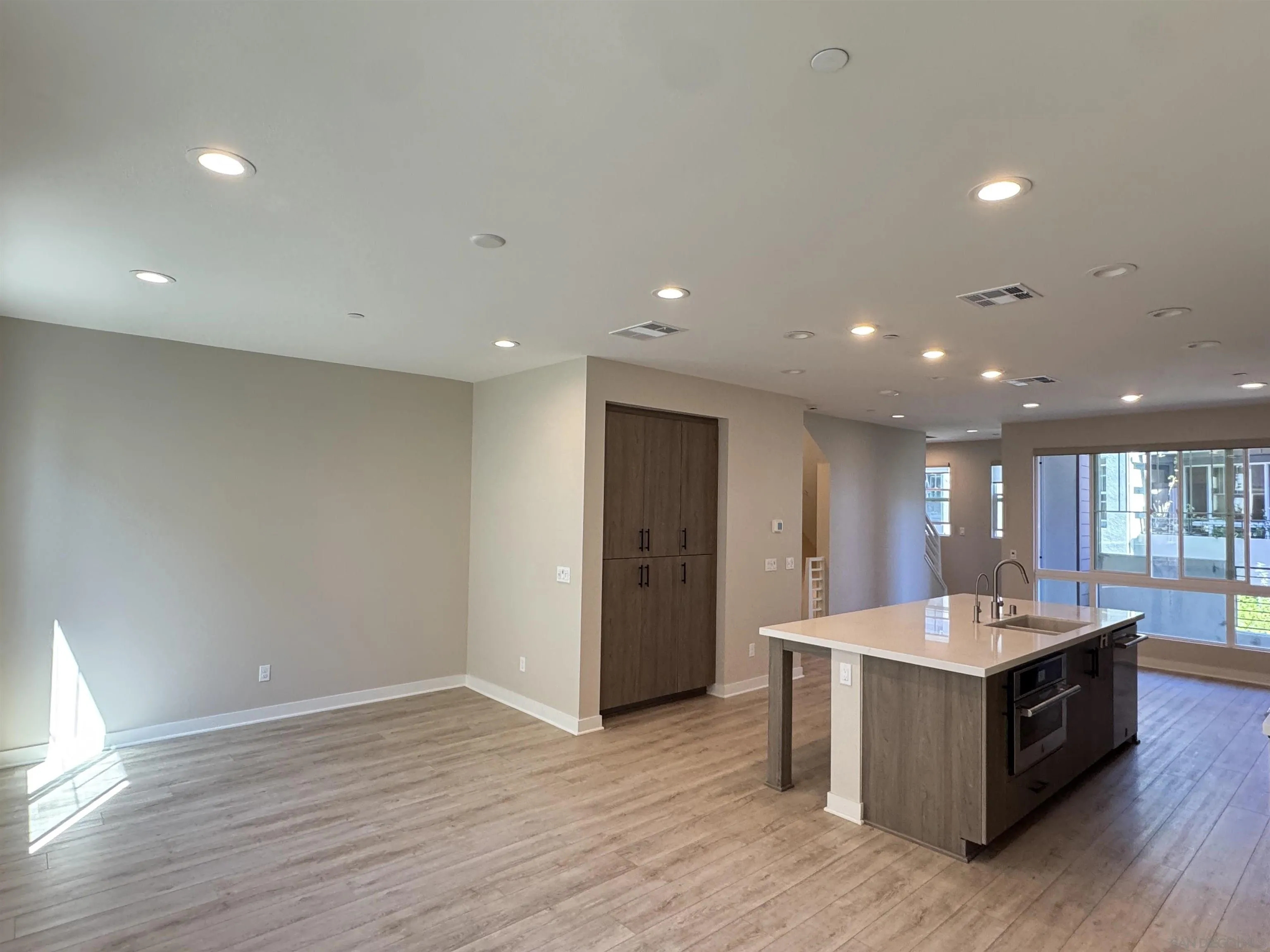 13122 Lumen Way, San Diego, CA 92130 13122 Lumen Way, San Diego, CA 92130