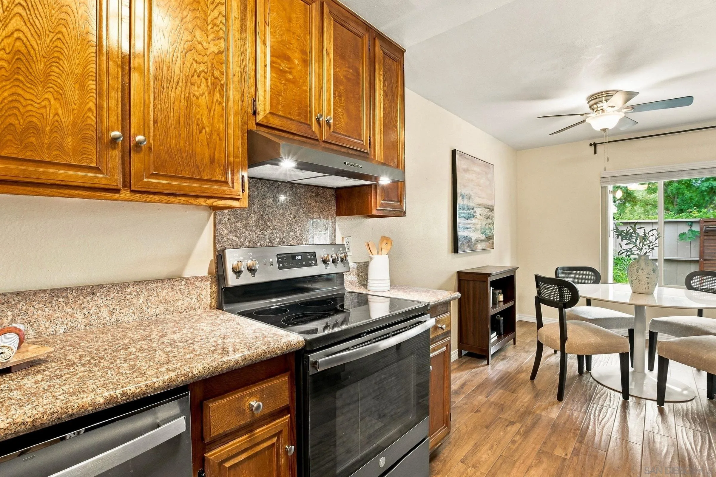 9645 Easter Way, San Diego, CA 92121 9645 Easter Way, San Diego, CA 92121