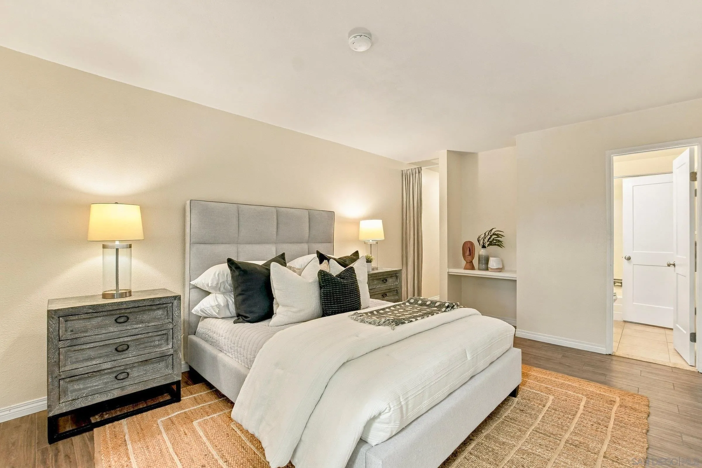 9645 Easter Way, San Diego, CA 92121 9645 Easter Way, San Diego, CA 92121