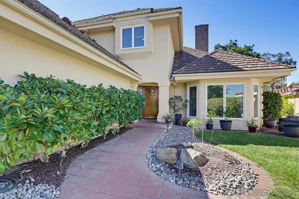 https://cdn.realtyfeed.com/cdn/127/260025749/0036e8765b53646d2afae98140902fe8.webp