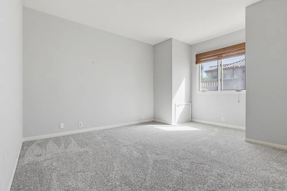 https://cdn.realtyfeed.com/cdn/127/260025749/2bcef74aa6a97a78d0a0e1d111eb4c23.webp