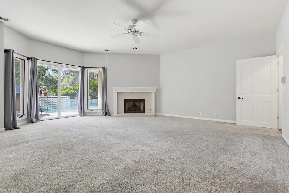 https://cdn.realtyfeed.com/cdn/127/260025749/2eb3912964b1d16fc1fd96e59e8de010.webp